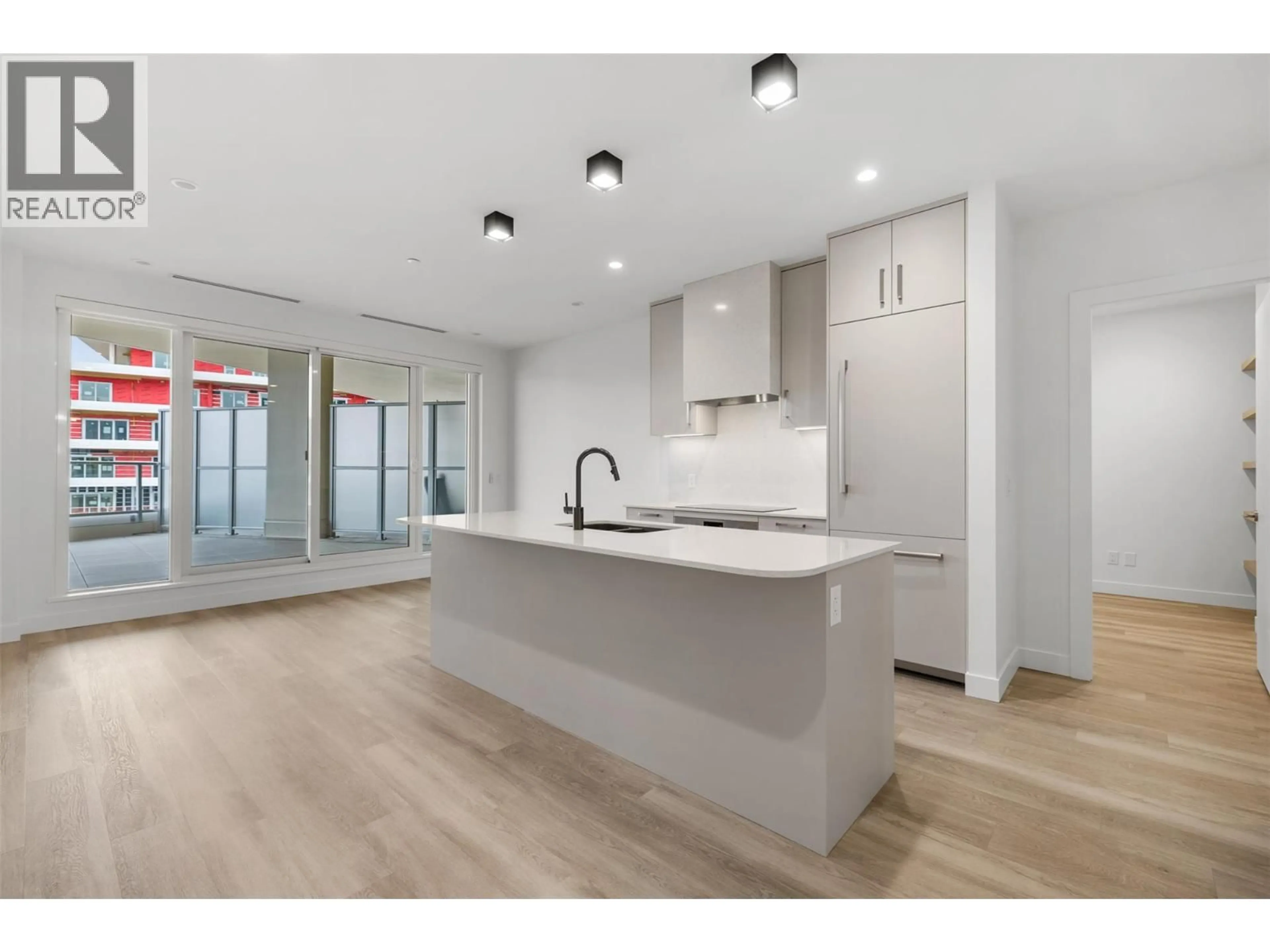 Open concept kitchen, unknown for 802 - 3340 LAKESHORE DRIVE, Kelowna British Columbia V1W0H6