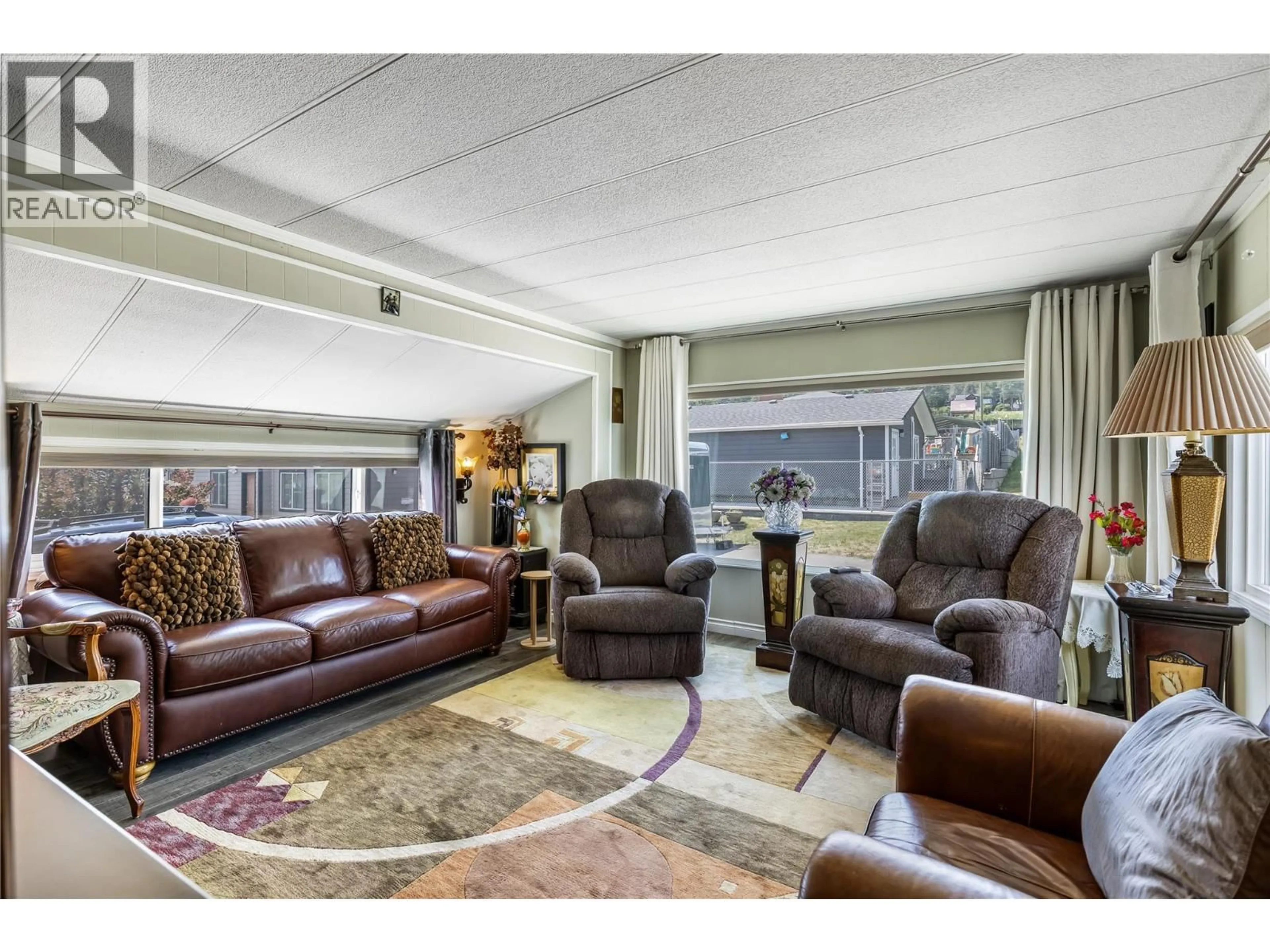 Living room with furniture, unknown for 21 - 12022 PRETTY ROAD, Lake Country British Columbia V4V1H1