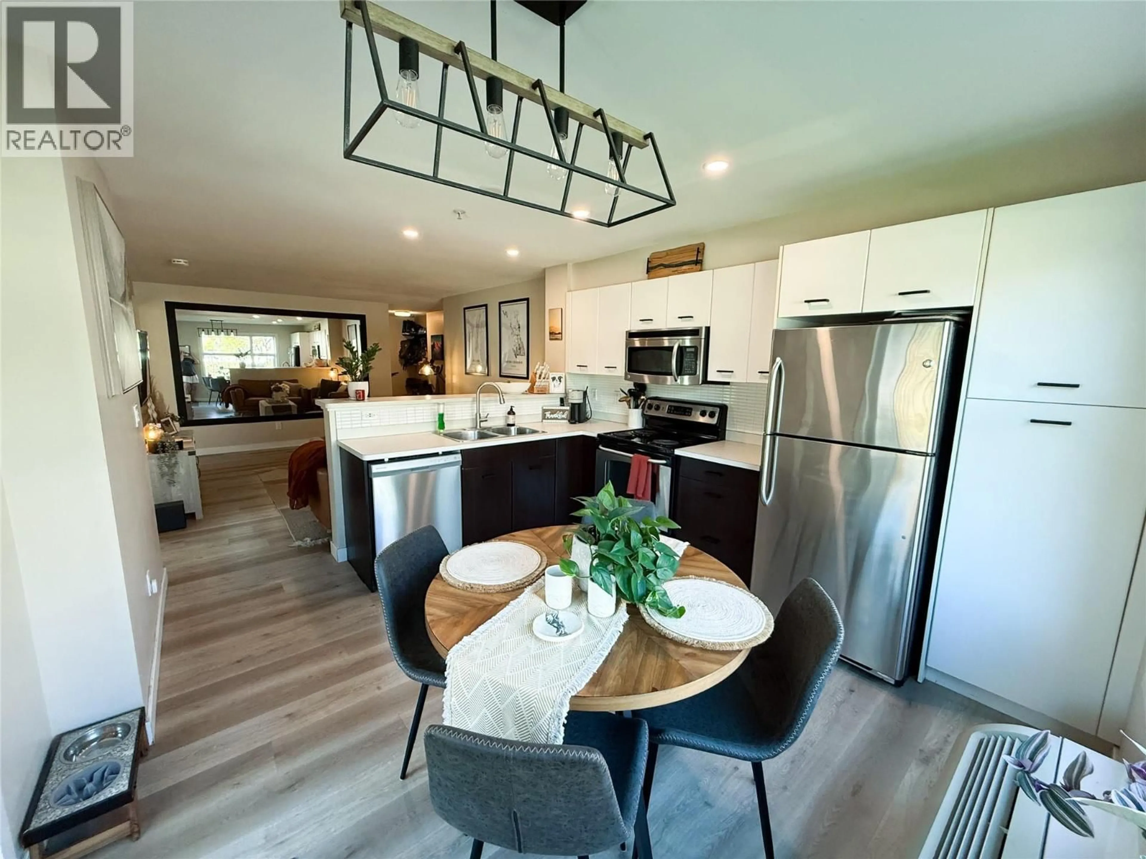 Open concept kitchen, unknown for 114 - 533 YATES ROAD, Kelowna British Columbia V1V2T7