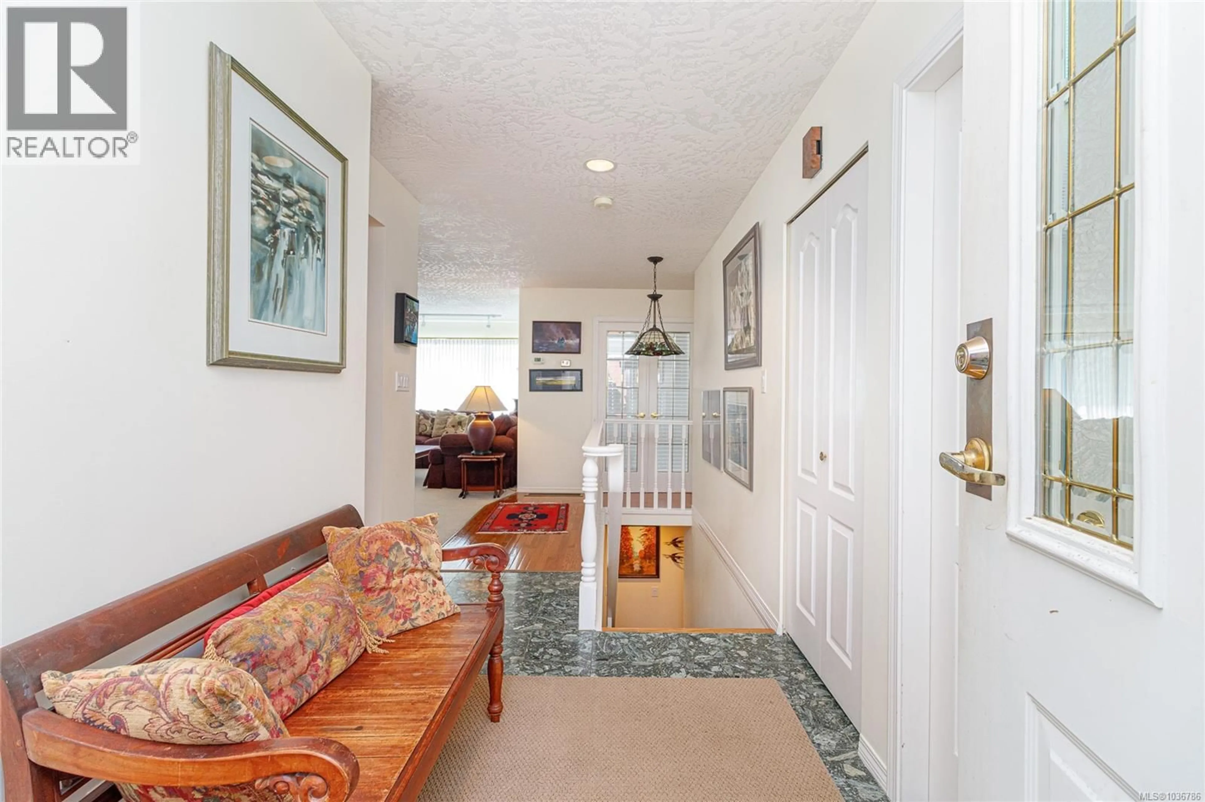 Indoor entryway for 89 MARINE DRIVE, Cobble Hill British Columbia V0R1L1