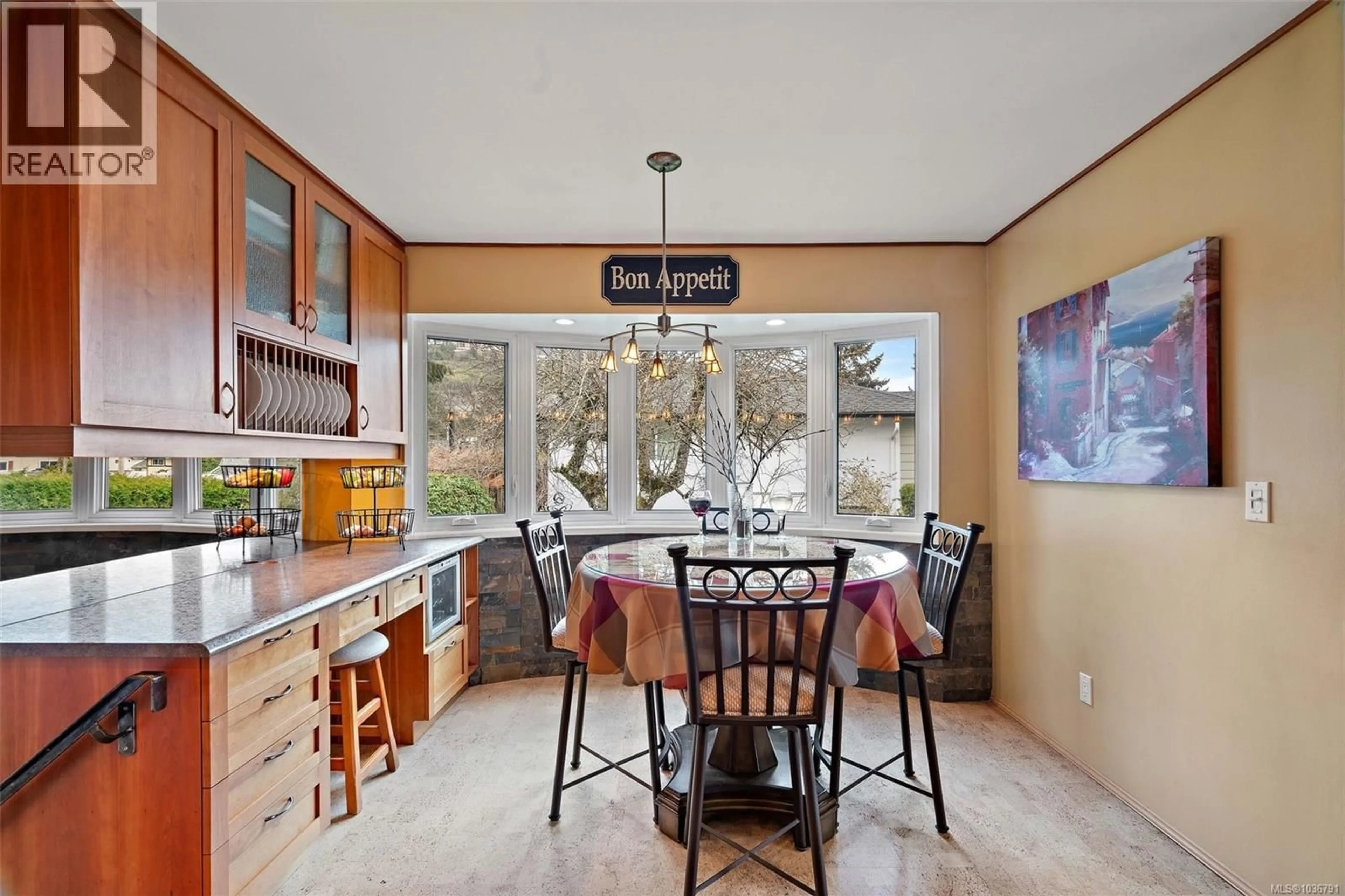 Open concept kitchen, ceramic/tile floor for 2921 MOUNT WELLS DRIVE, Langford British Columbia V9B4R9