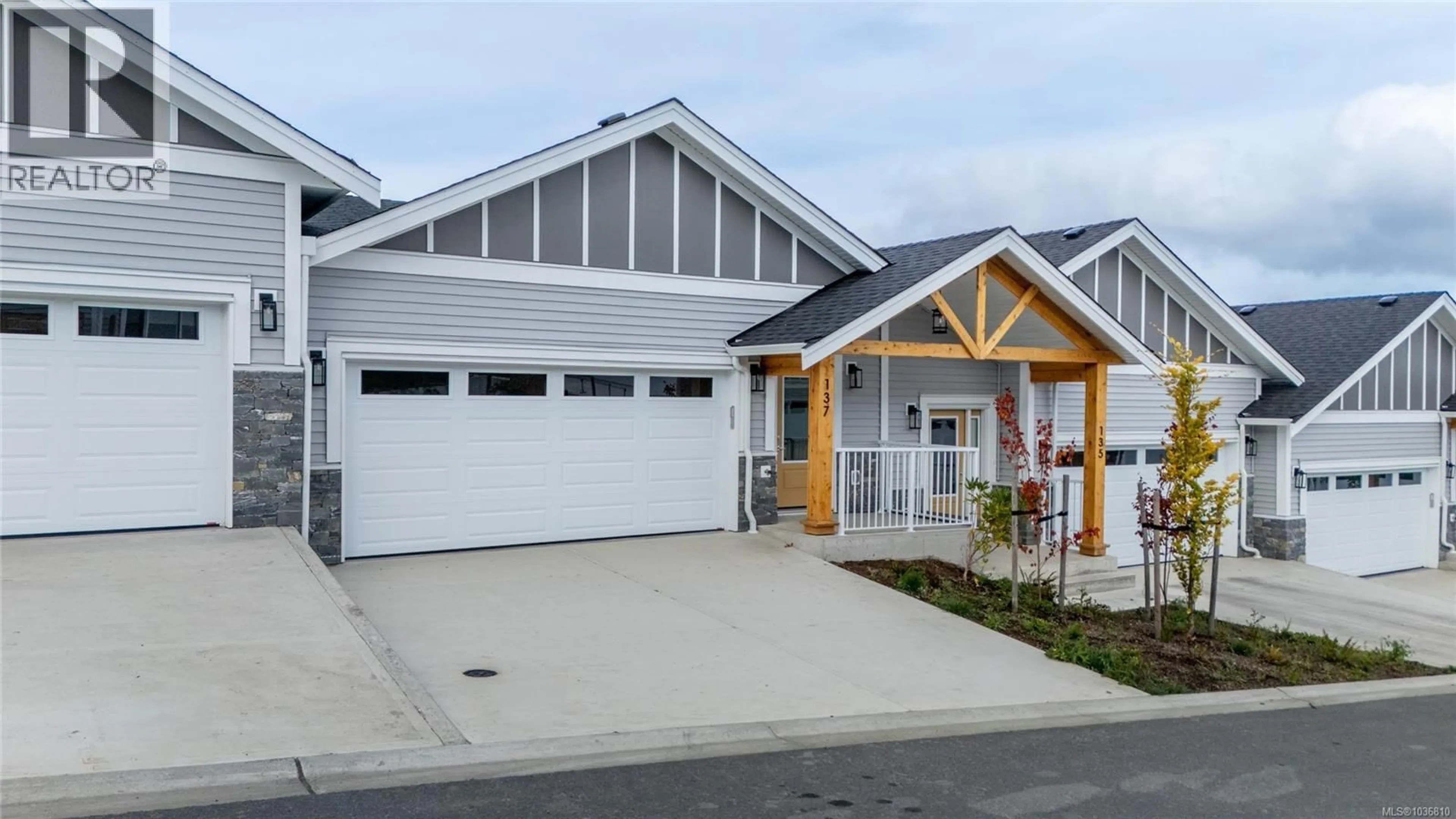 Home with vinyl exterior material, street for 137 - 3257 WOODRUSH DRIVE, Duncan British Columbia V9L0J9