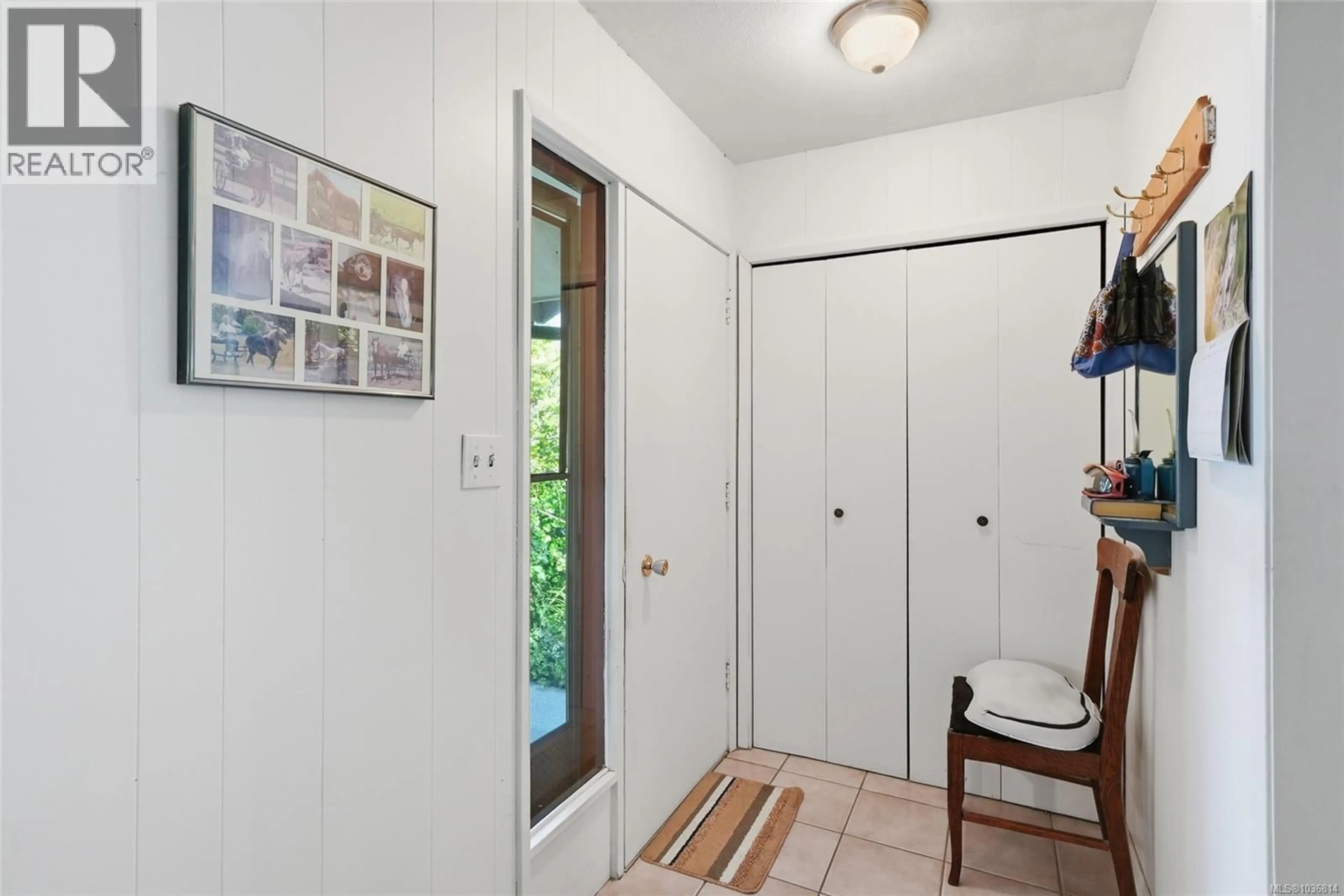 Indoor entryway for 369 BAKER ROAD, Ladysmith British Columbia V9G1X1