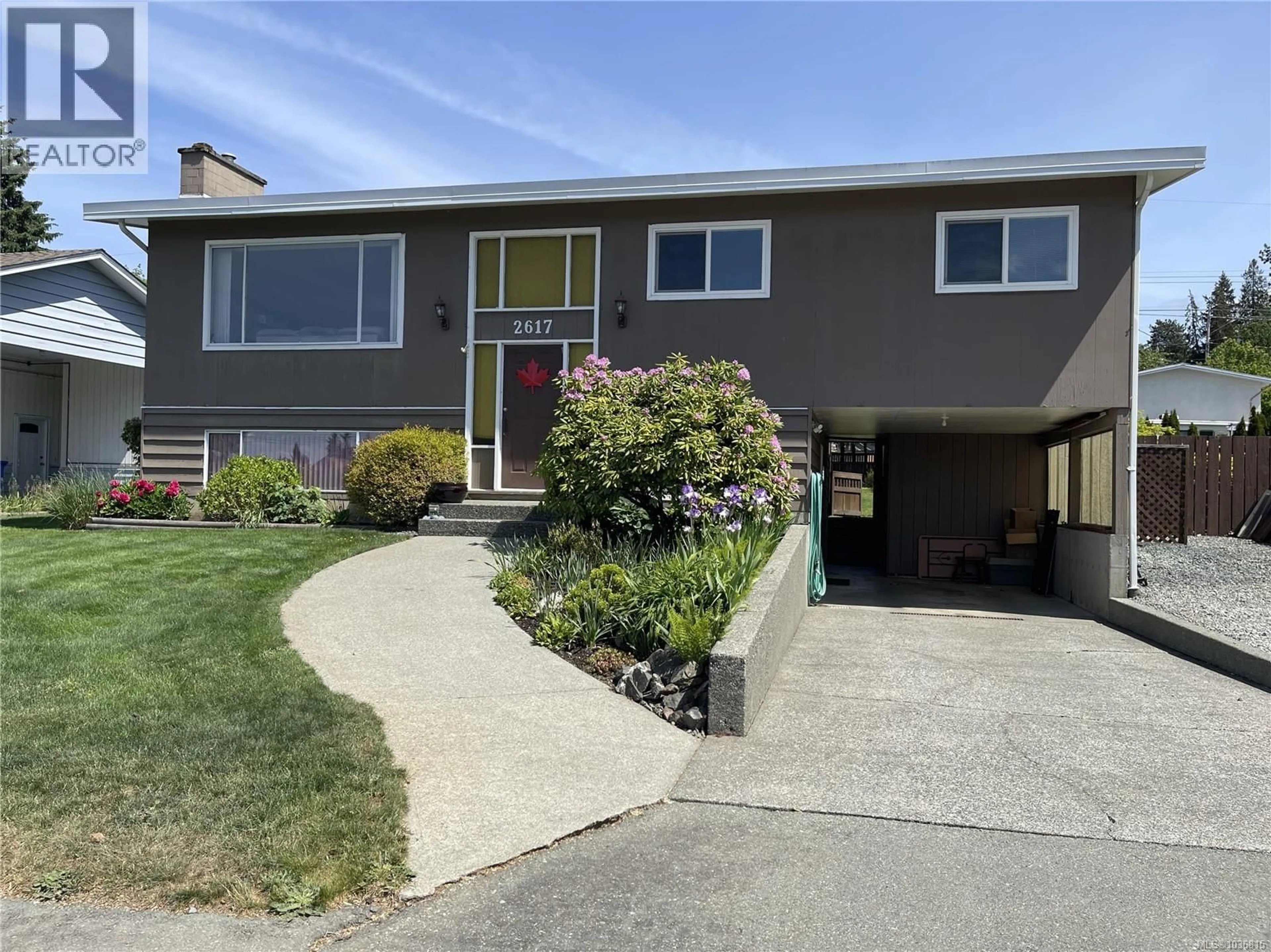 Home with vinyl exterior material, street for 2617 10TH AVENUE, Port Alberni British Columbia V9Y2P2
