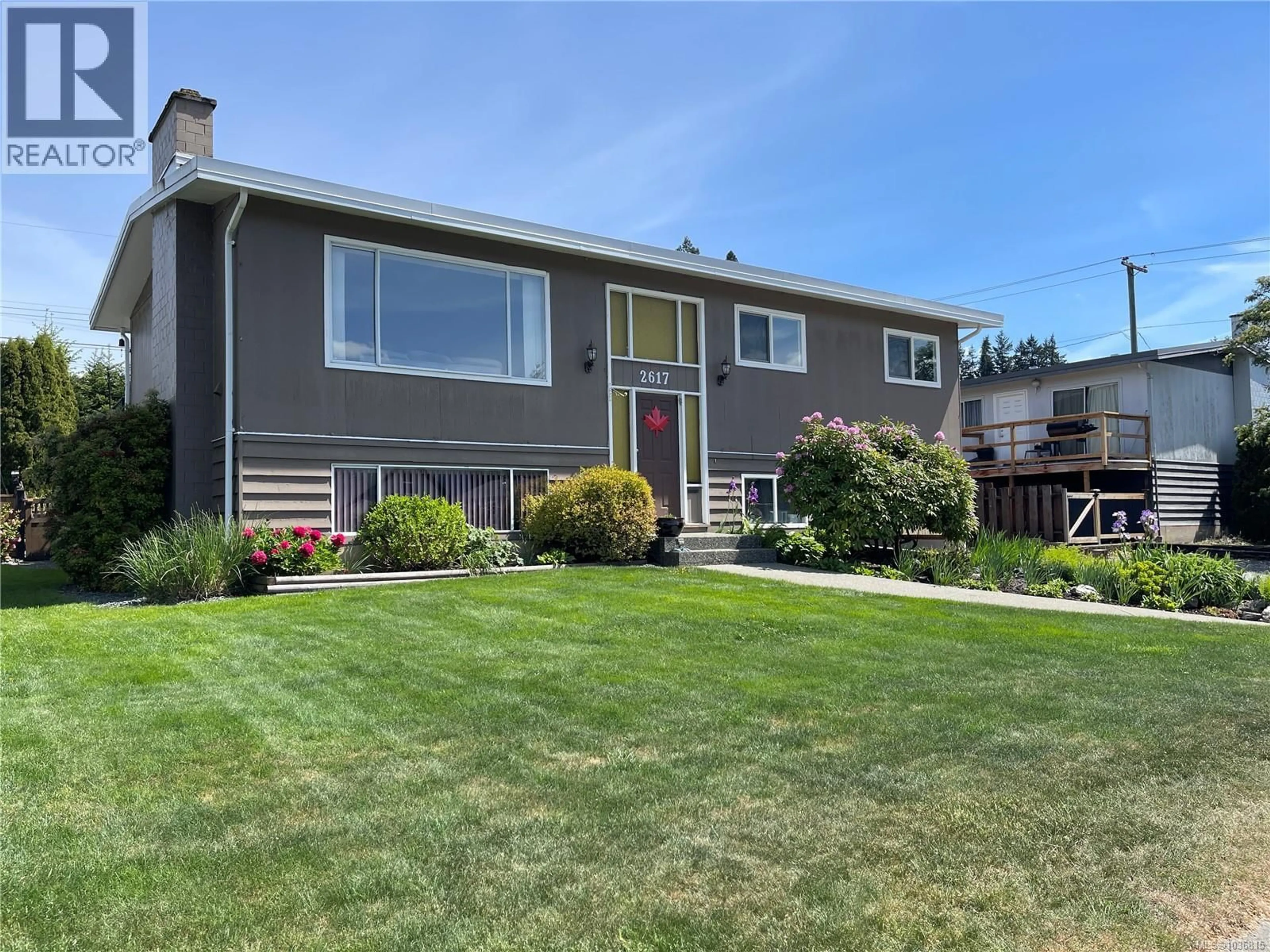 Home with vinyl exterior material, street for 2617 10TH AVENUE, Port Alberni British Columbia V9Y2P2