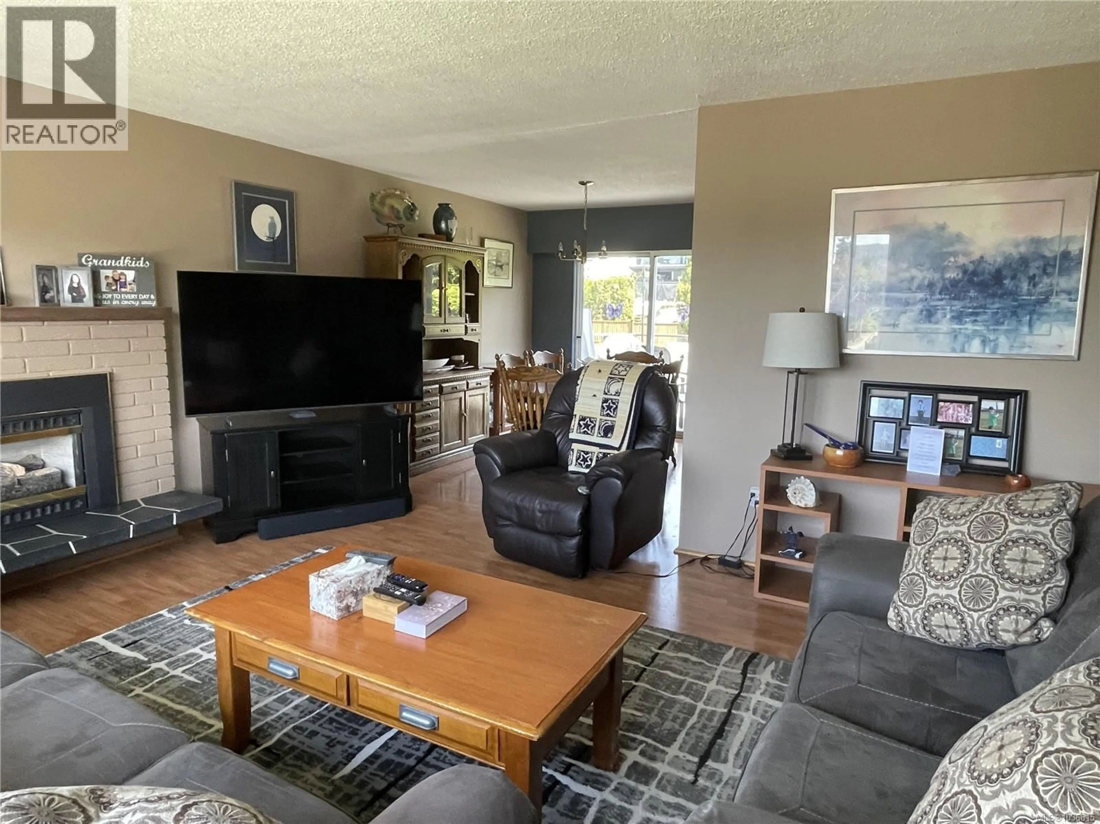 Living room with furniture, unknown for 2617 10TH AVENUE, Port Alberni British Columbia V9Y2P2