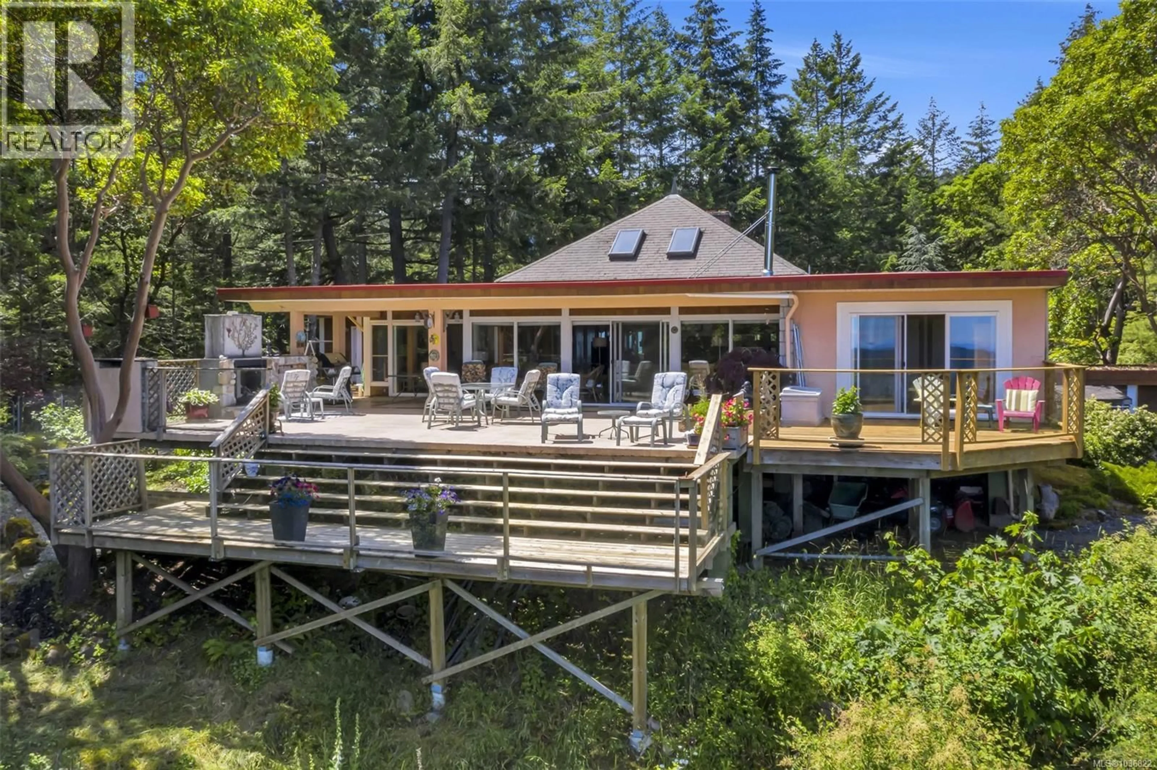 Patio, water/lake/river/ocean view for 371 MCCURDY DRIVE, Malahat British Columbia V0R2L0