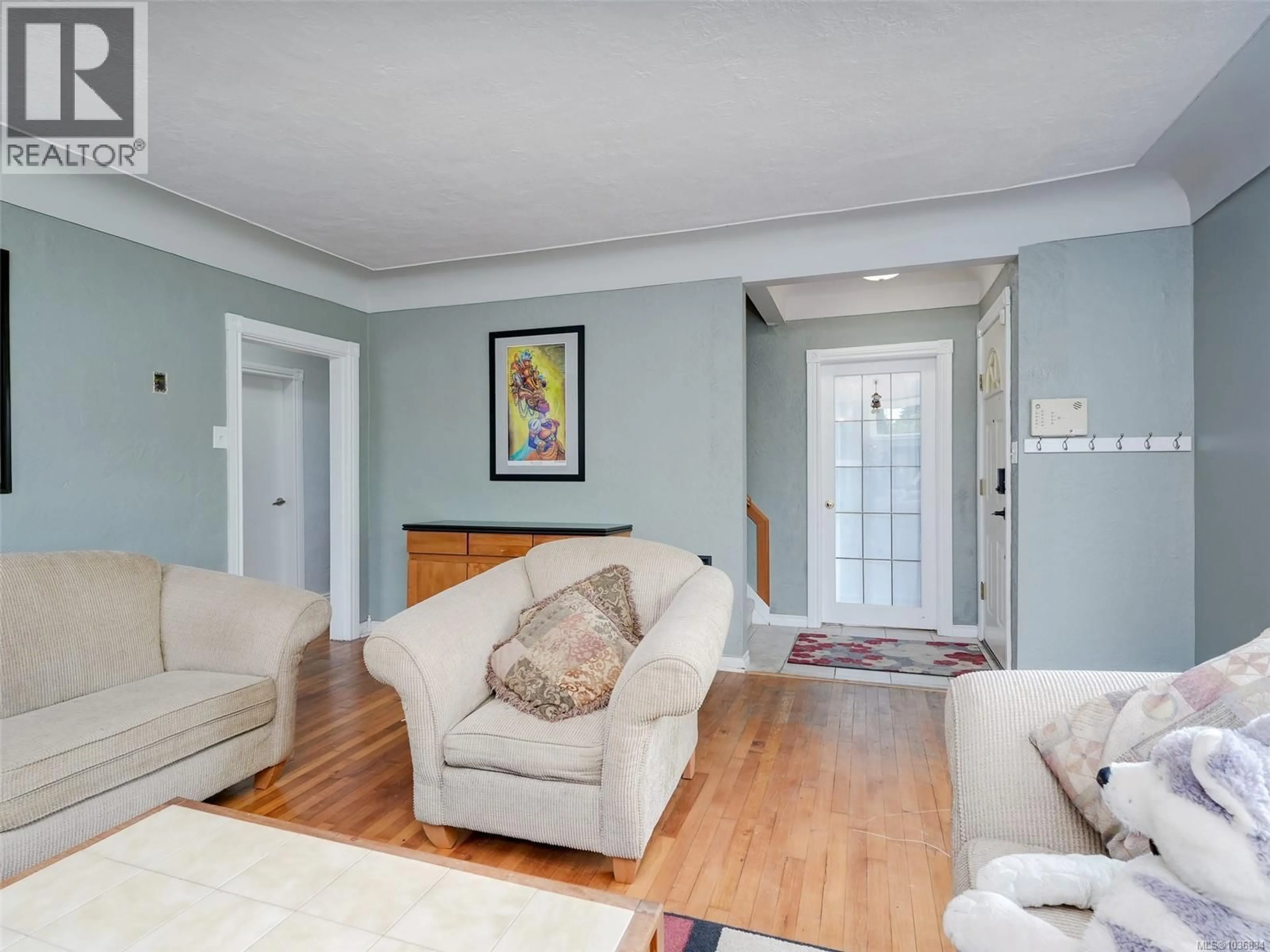 Living room with furniture, unknown for 164 ST. GILES STREET, View Royal British Columbia V8Z6Y6