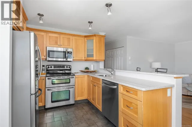 2203 - 27 ISLAND HIGHWAY SOUTH, Campbell River 3