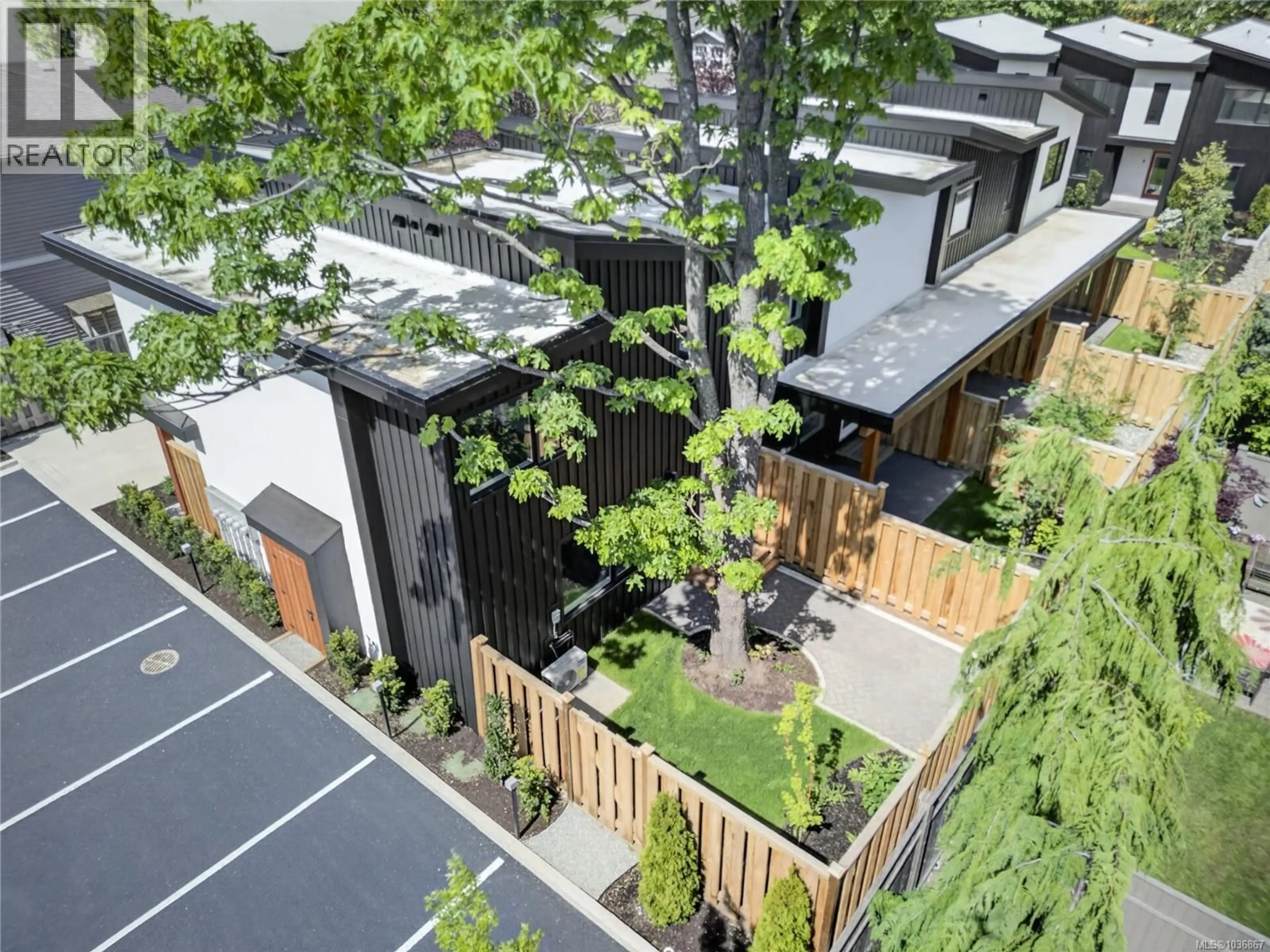 A pic from outside/outdoor area/front of a property/back of a property/a pic from drone, street for 5 - 1590 PIERCY AVENUE, Courtenay British Columbia V9N3E9