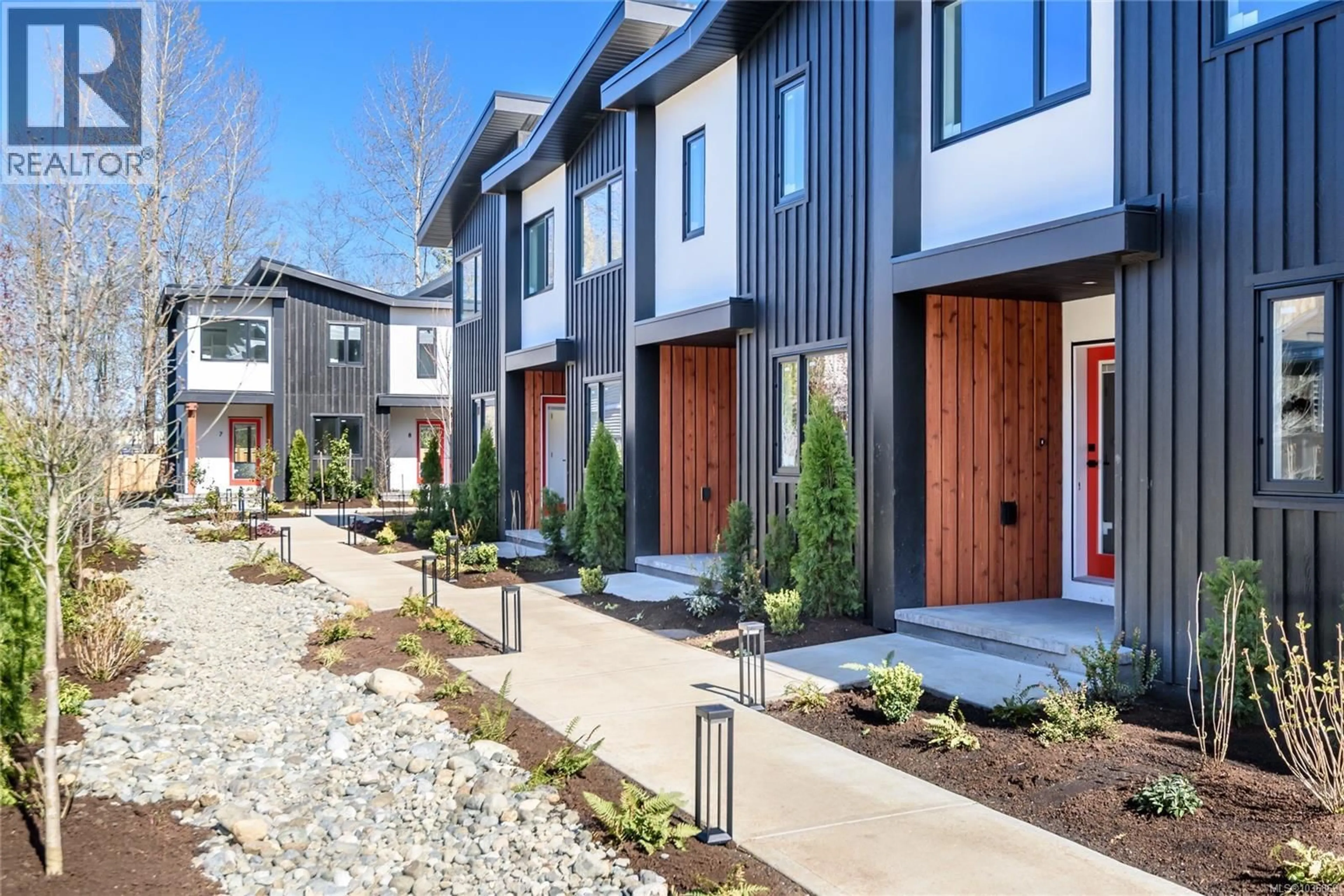 Home with brick exterior material, street for 6 - 1590 PIERCY AVENUE, Courtenay British Columbia V9N3E9
