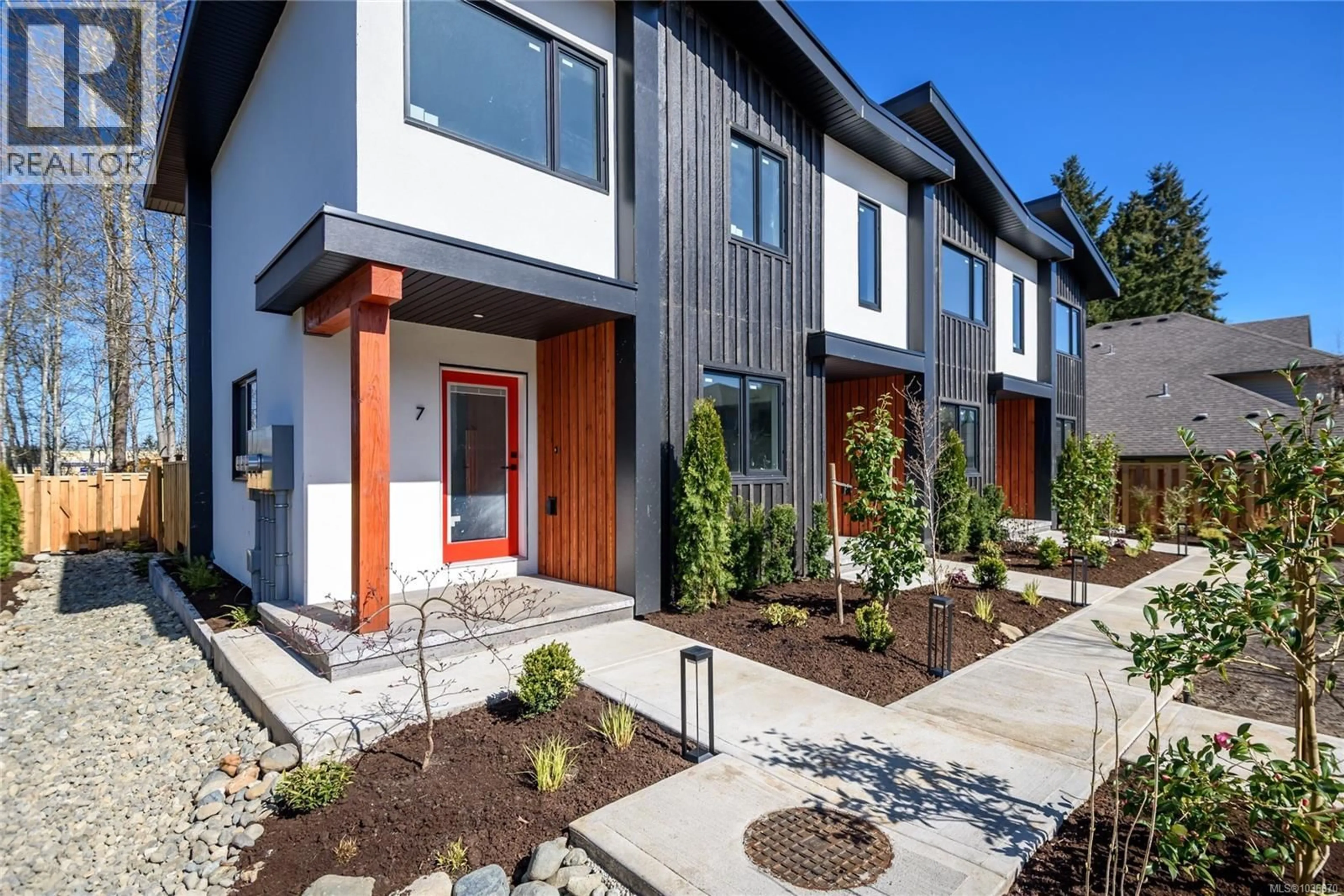 Home with brick exterior material, street for 7 - 1590 PIERCY AVENUE, Courtenay British Columbia V9N3E9