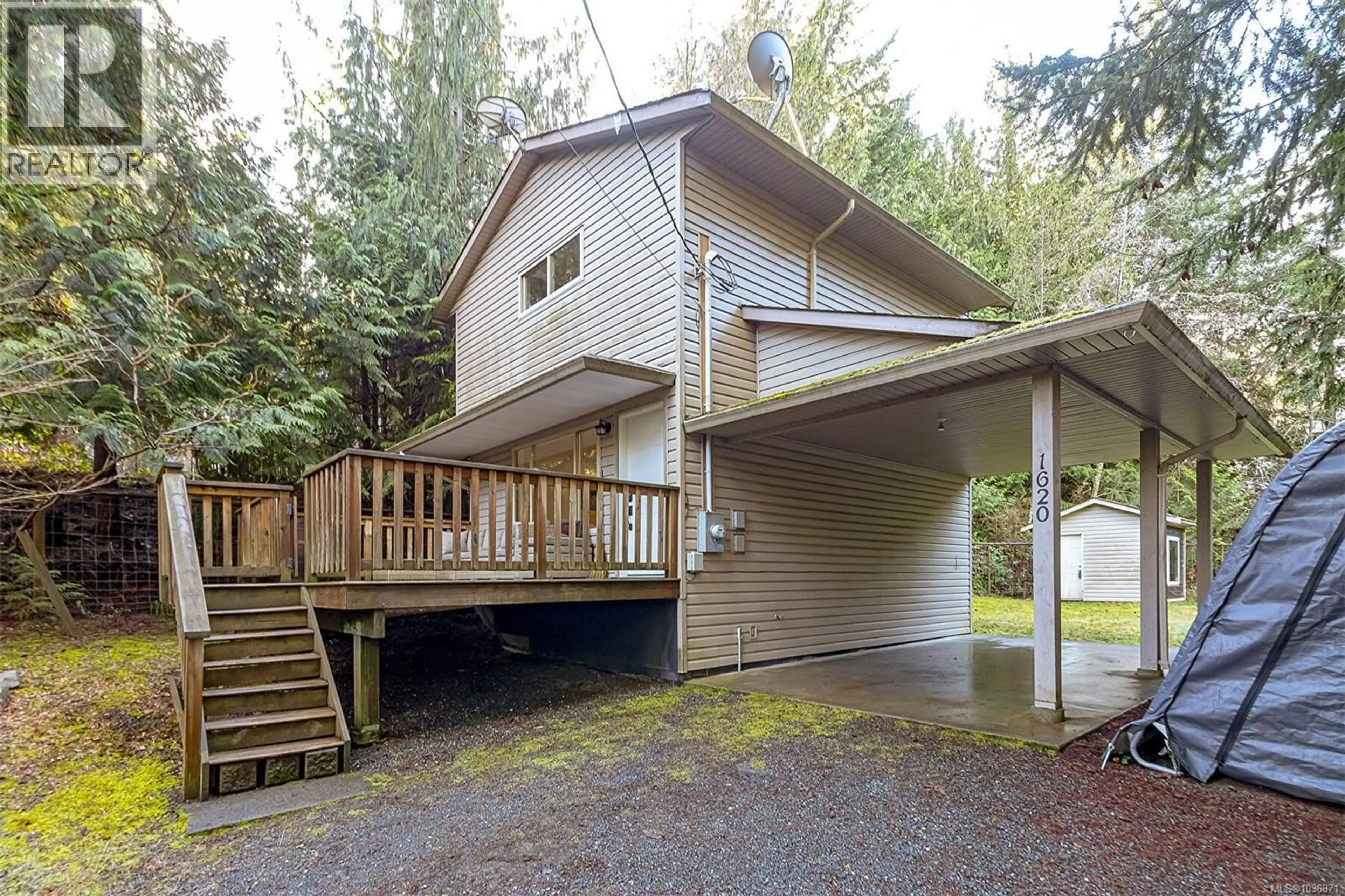 Home with vinyl exterior material, unknown for 1620 FARRAH'S WAY, Qualicum Beach British Columbia V9K2S8