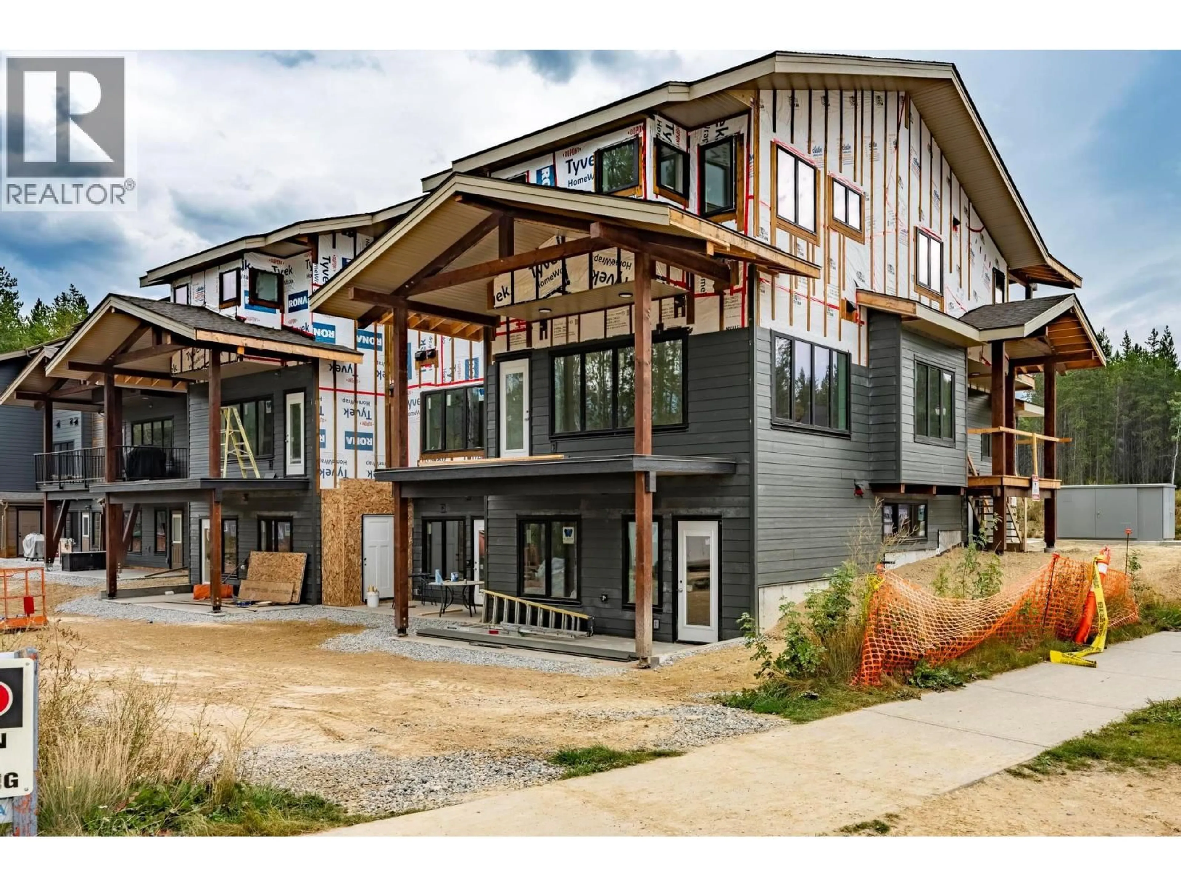 Unknown for 1 - 1444 GRANITE DRIVE, Golden British Columbia V0A1H0