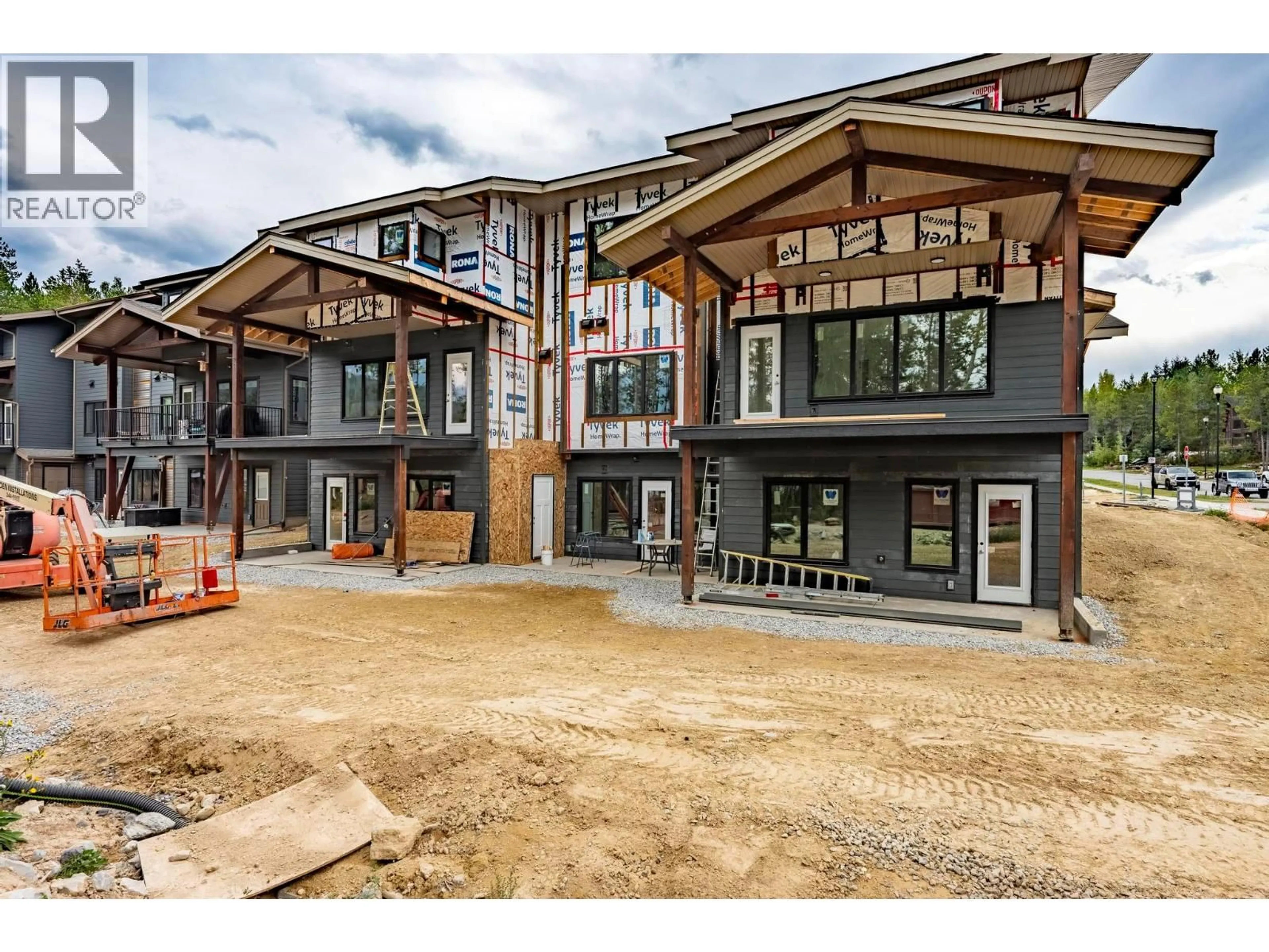 Unknown for 1 - 1444 GRANITE DRIVE, Golden British Columbia V0A1H0