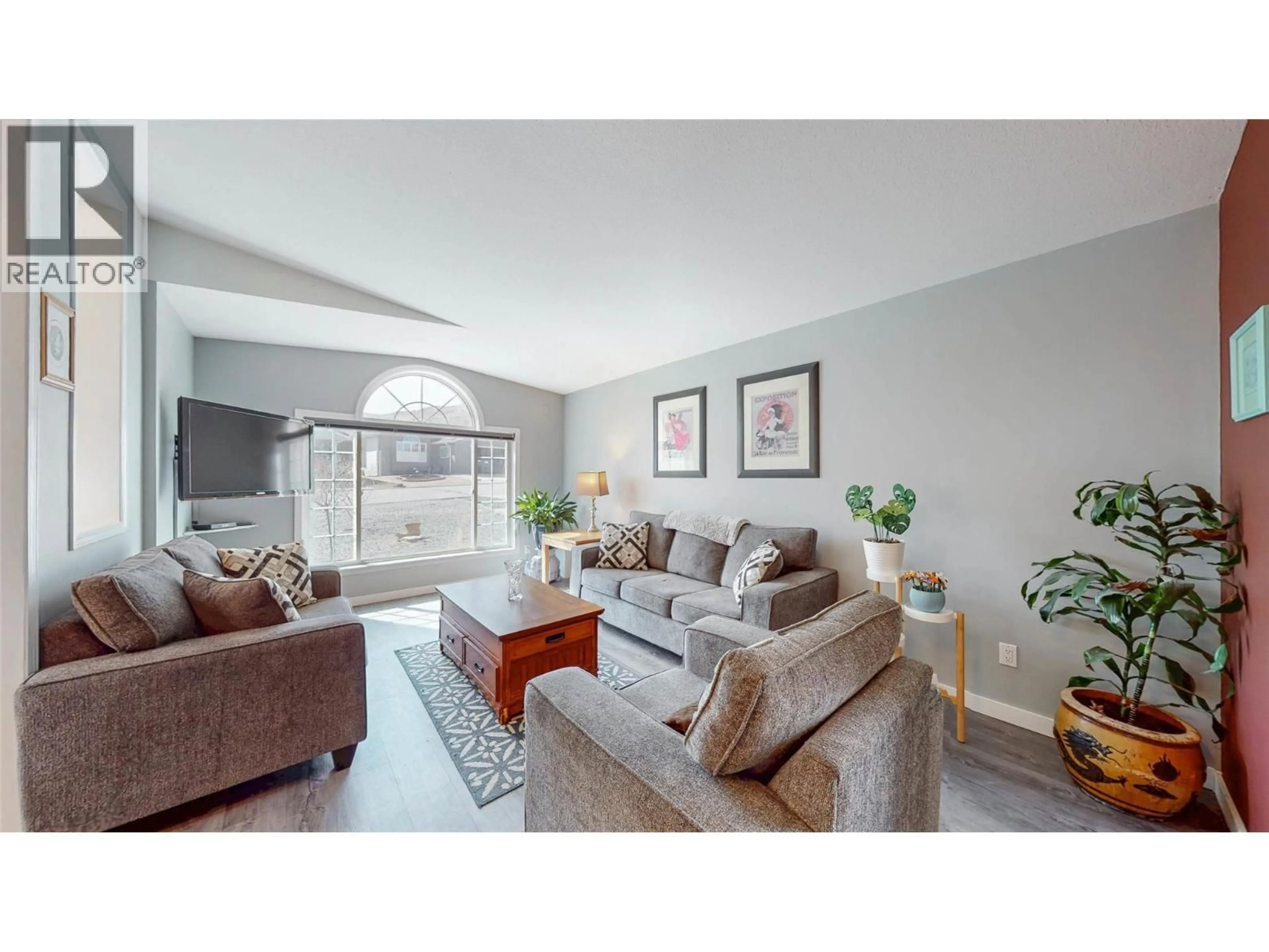 Living room with furniture, unknown for 13 - 9400 115TH STREET, Osoyoos British Columbia V0H1V5