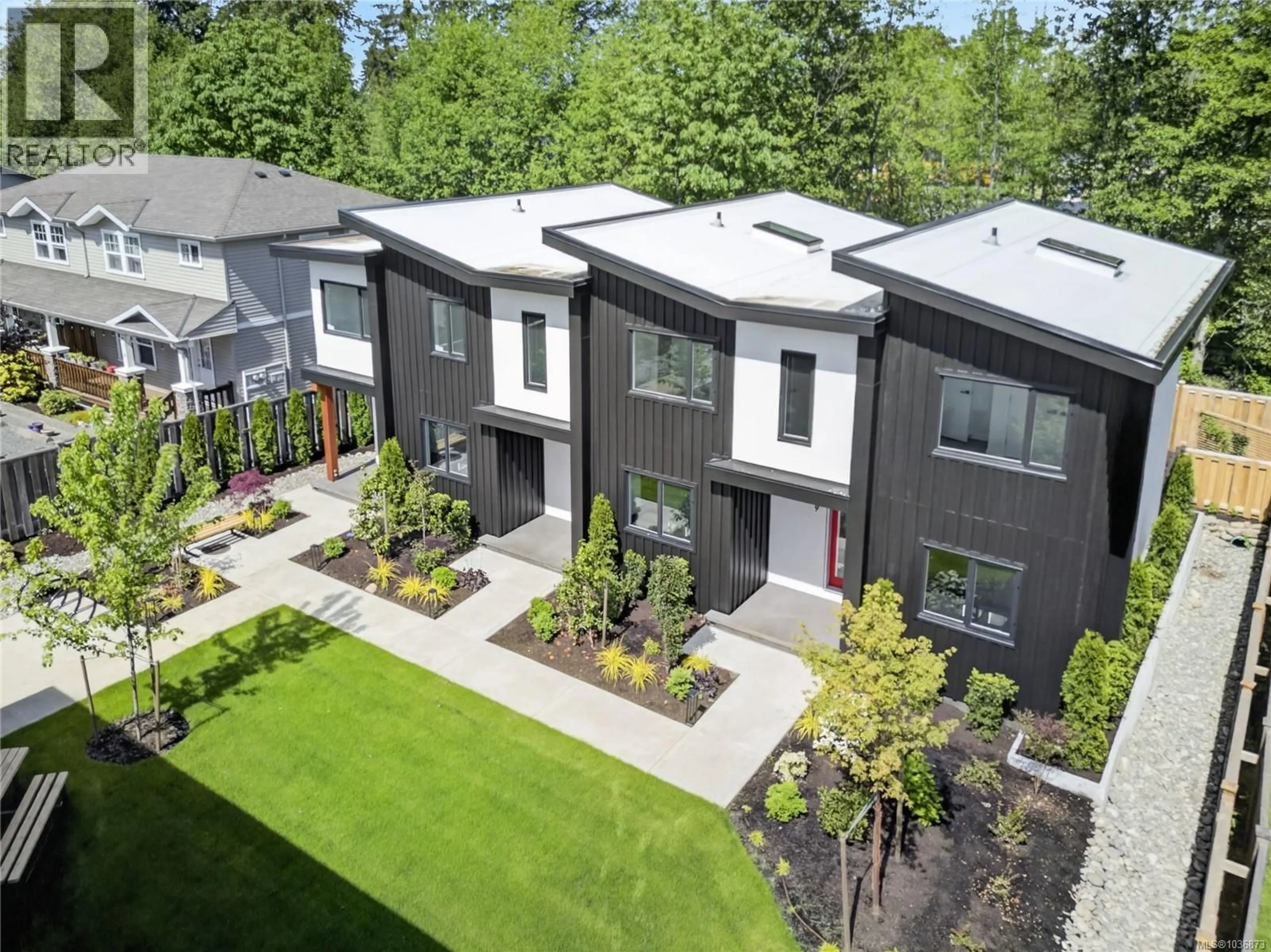 A pic from outside/outdoor area/front of a property/back of a property/a pic from drone, street for 8 - 1590 PIERCY AVENUE, Courtenay British Columbia V9N3E9