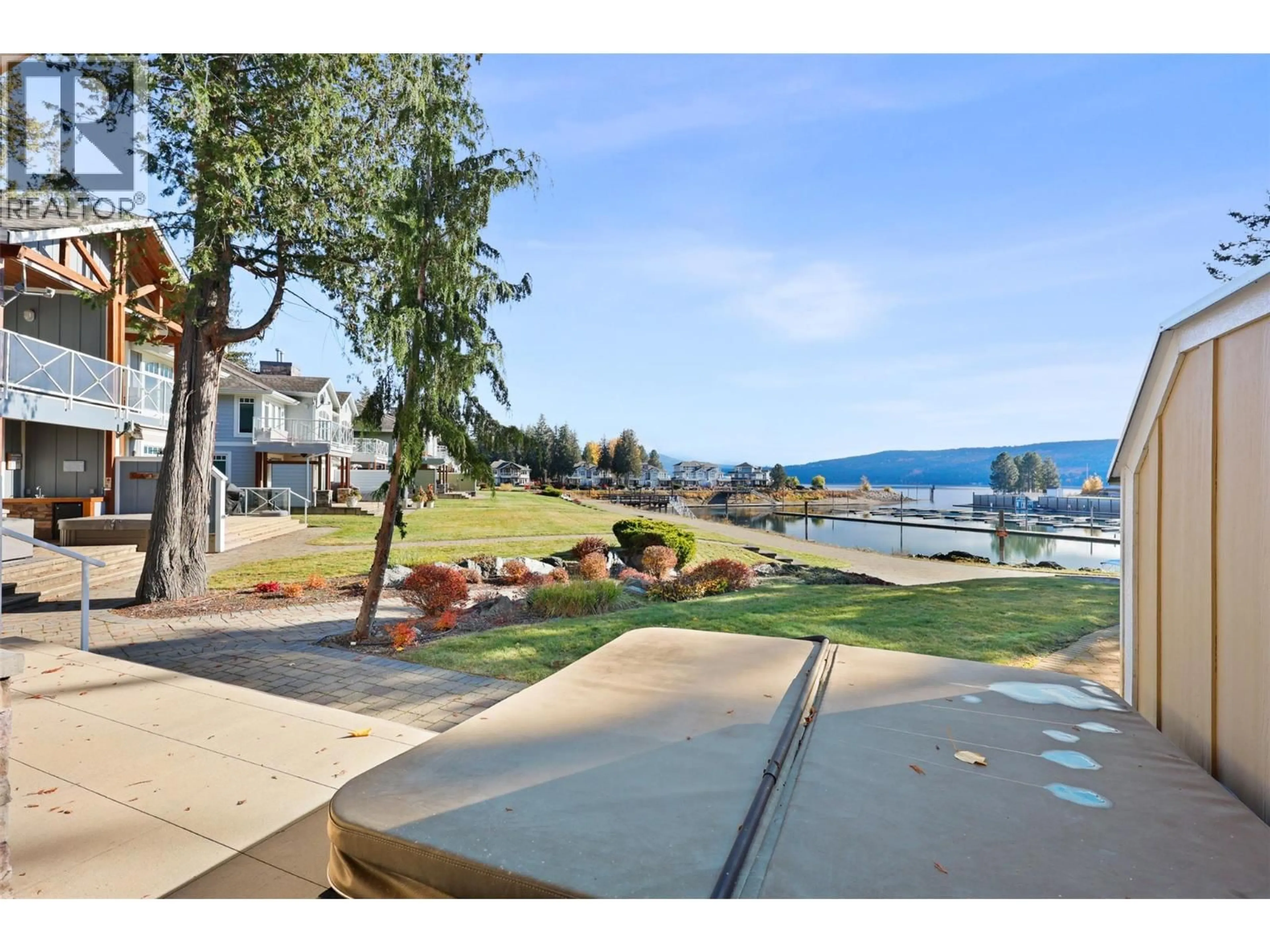 Patio, water/lake/river/ocean view for 29 - 3950 EXPRESS POINT ROAD, Scotch Creek British Columbia V0E1M5