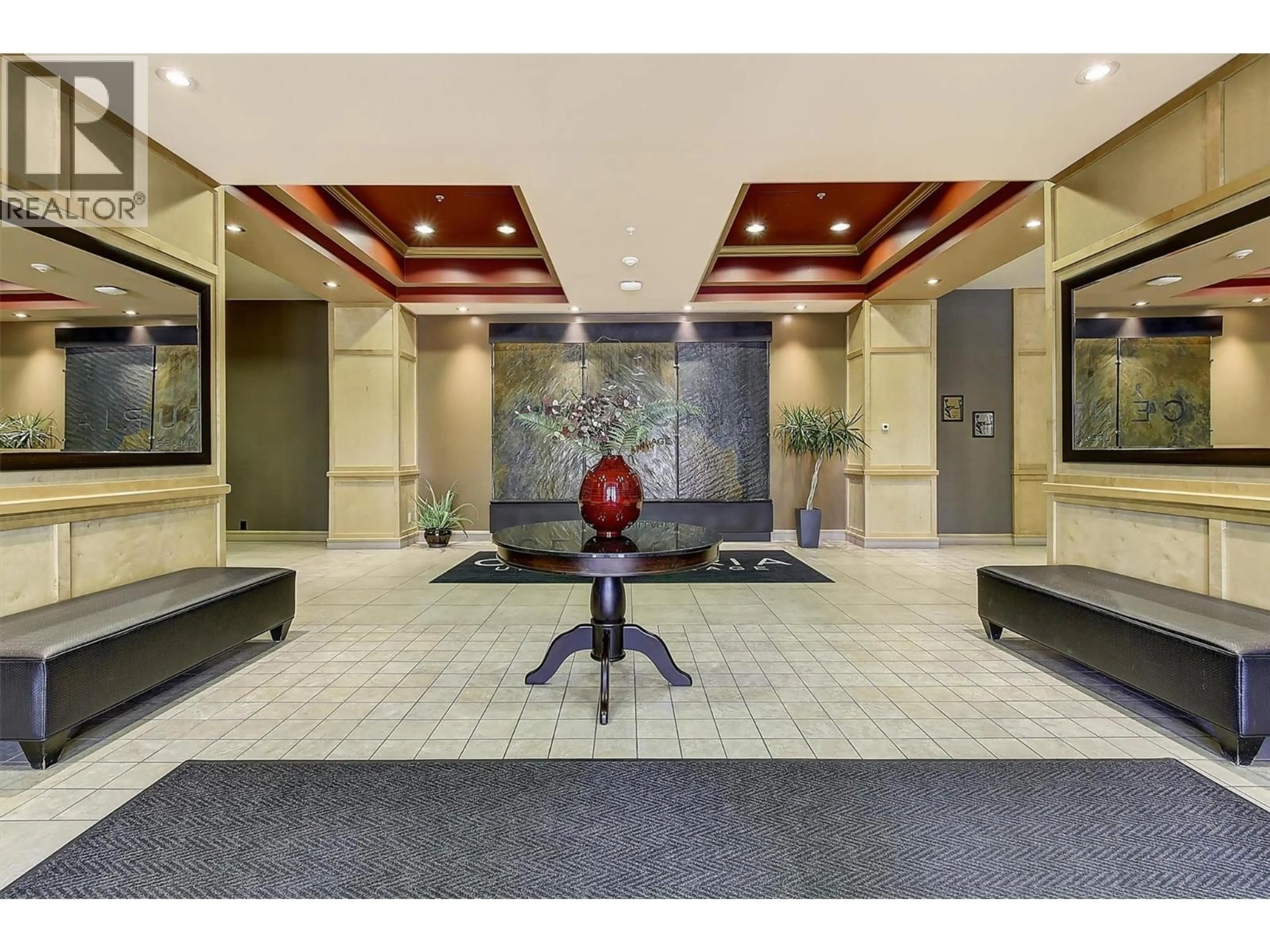 Indoor foyer for 1209 - 1160 BERNARD AVENUE, Kelowna British Columbia V1Y6R2