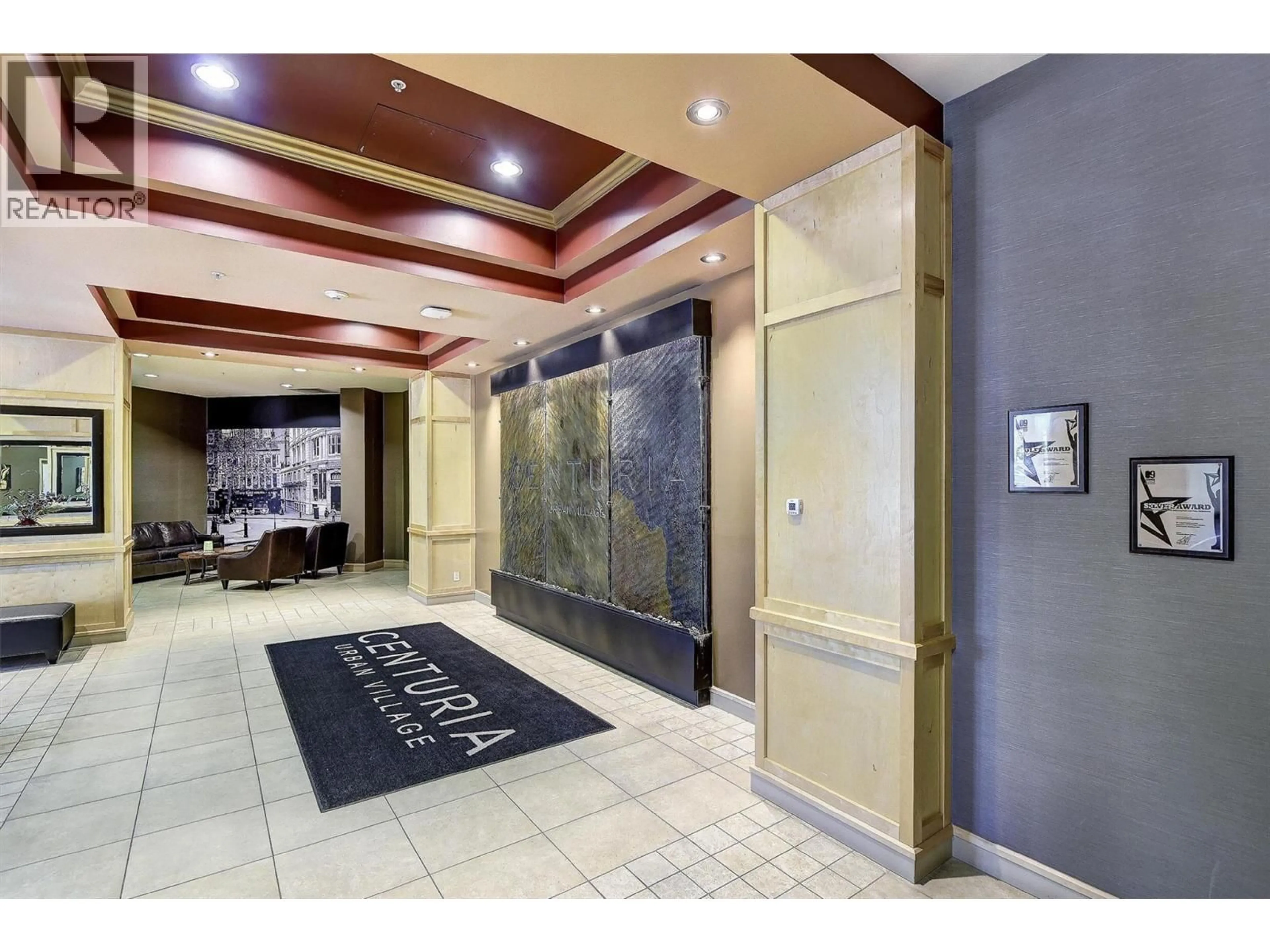 Indoor foyer for 1209 - 1160 BERNARD AVENUE, Kelowna British Columbia V1Y6R2