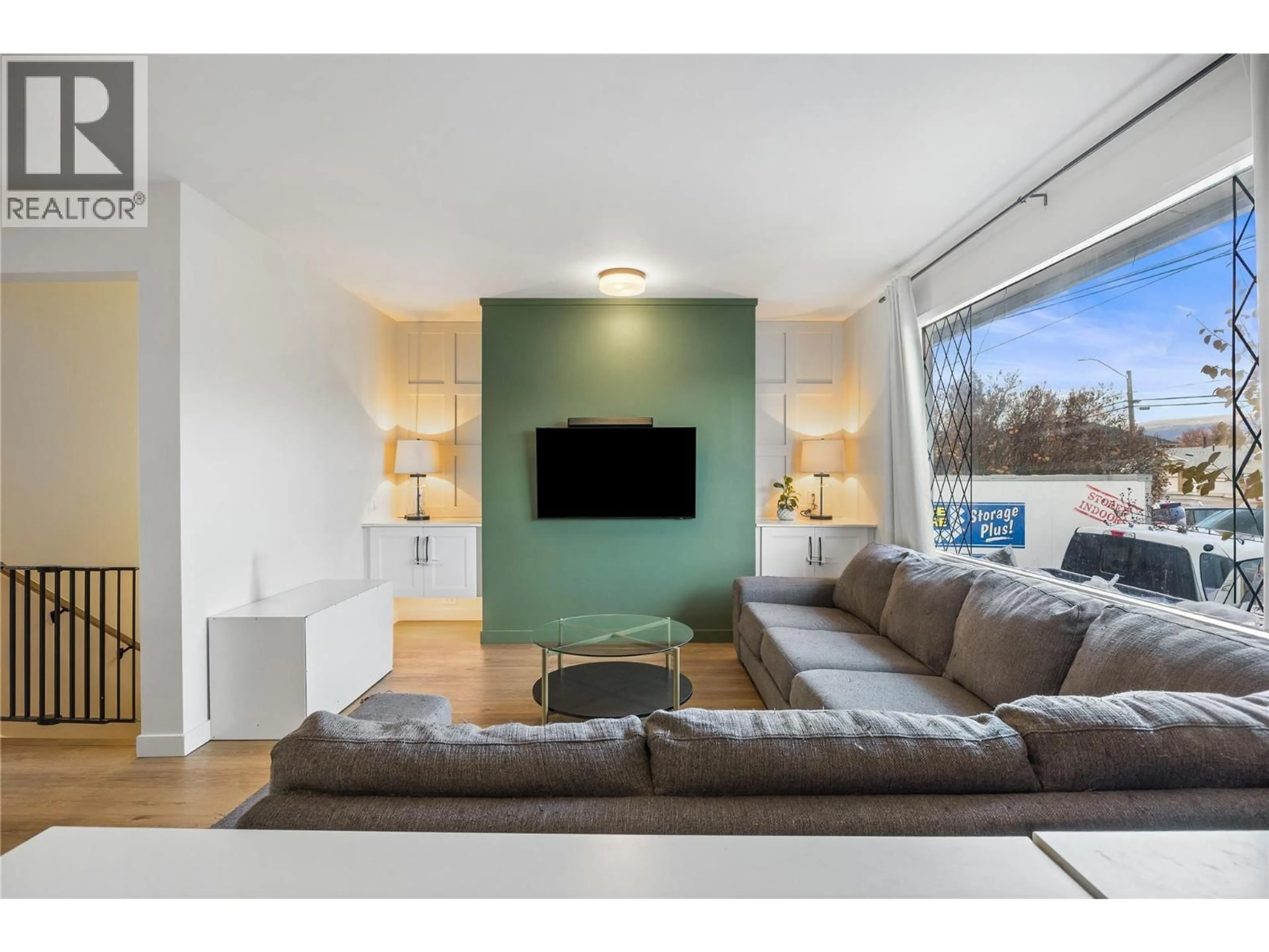 Living room with furniture, unknown for 470 GERSTMAR ROAD, Kelowna British Columbia V1X4B1