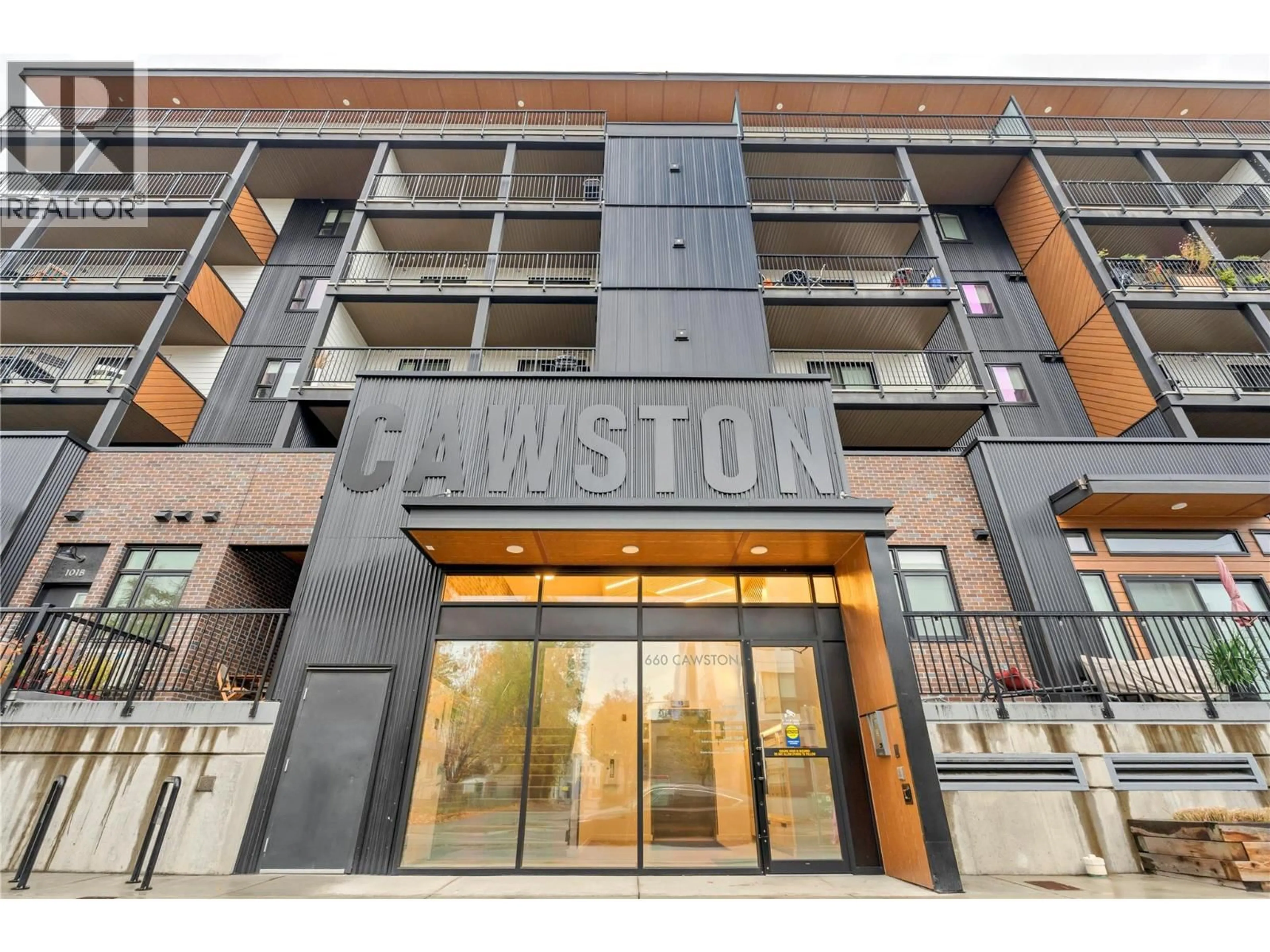 Indoor foyer for 311 - 660 CAWSTON AVENUE, Kelowna British Columbia V0X1K0