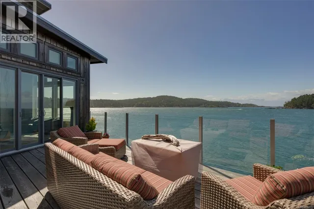 825 SUNSET POINT, Sooke 2