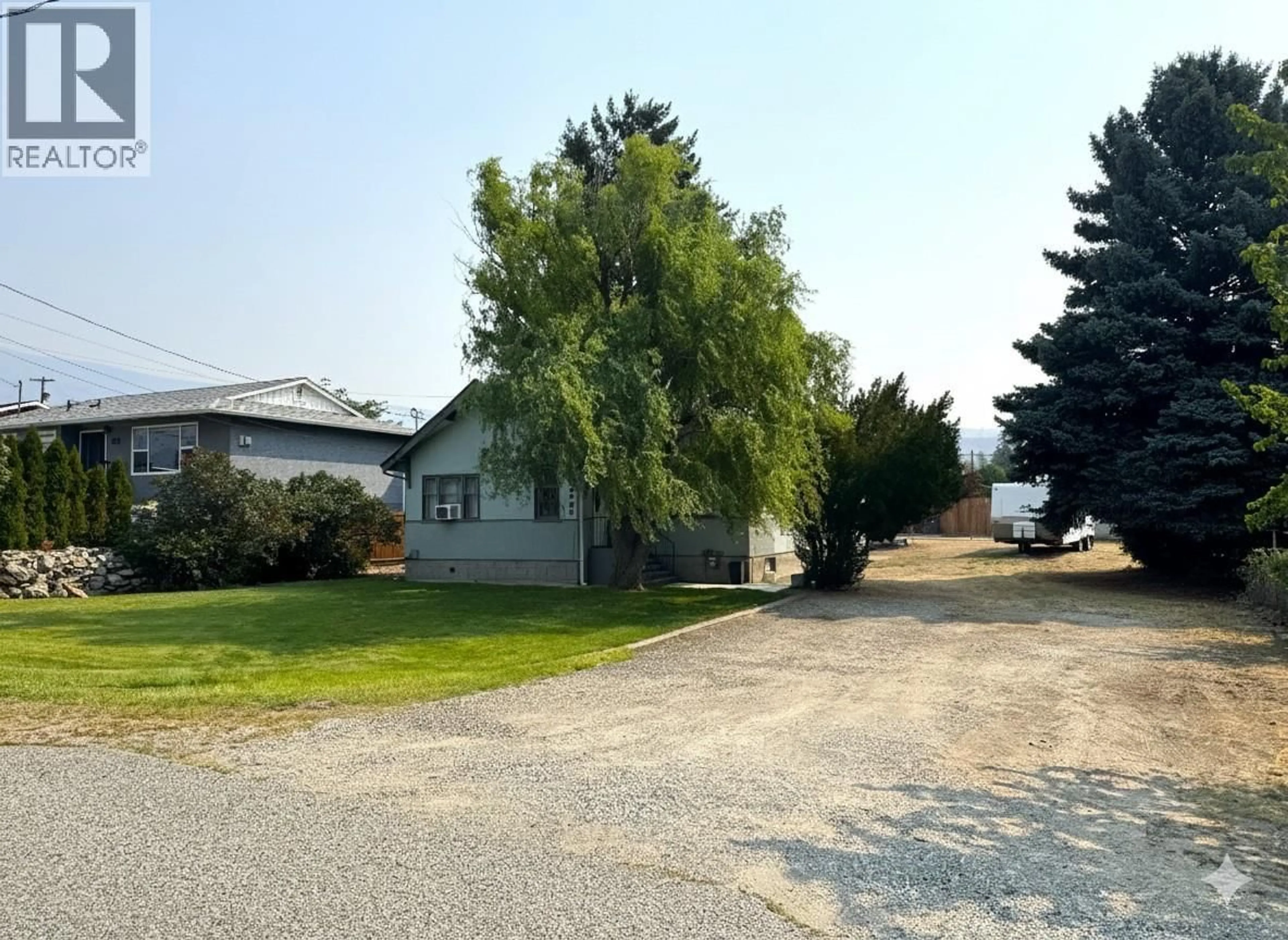A pic from outside/outdoor area/front of a property/back of a property/a pic from drone, street for 6487 BADGER STREET, Oliver British Columbia V0H1T3