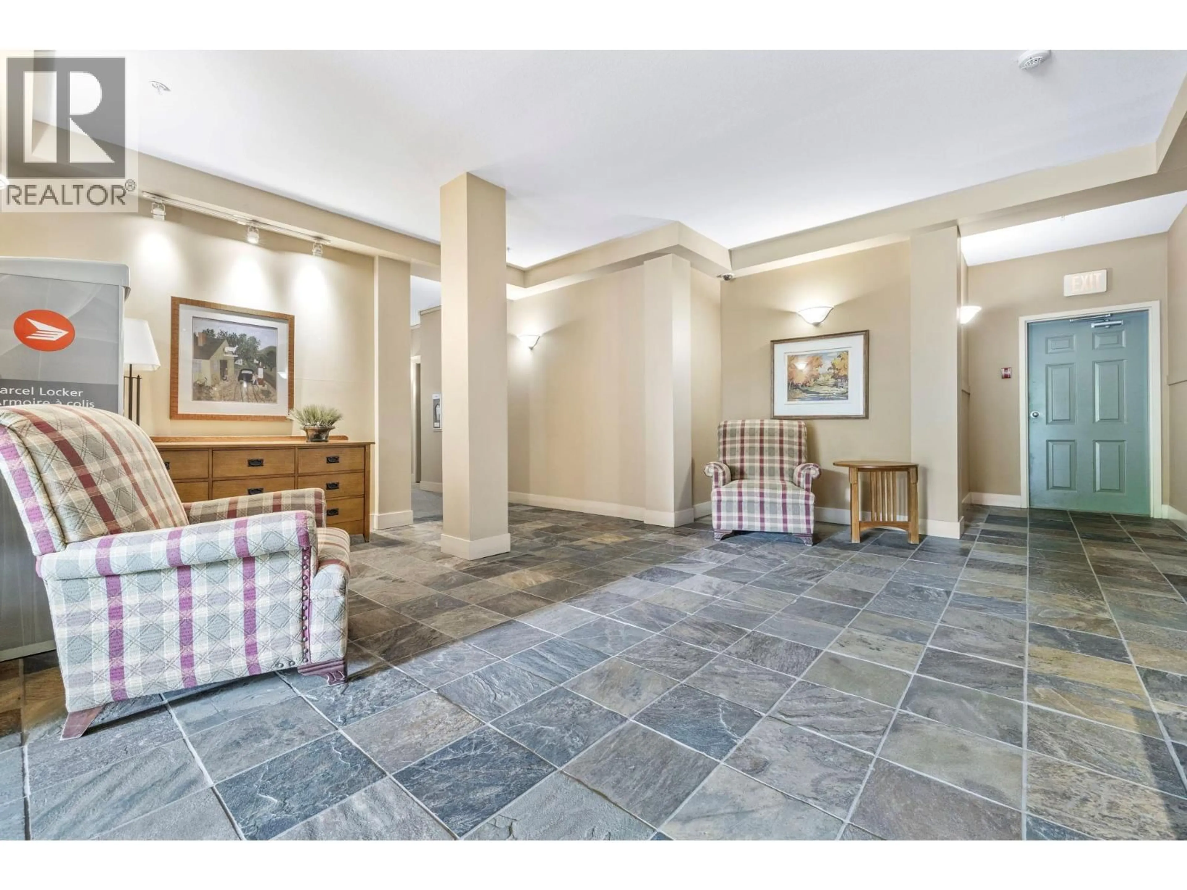 Indoor foyer for 306 - 686 LEQUIME ROAD, Kelowna British Columbia V1W1A4
