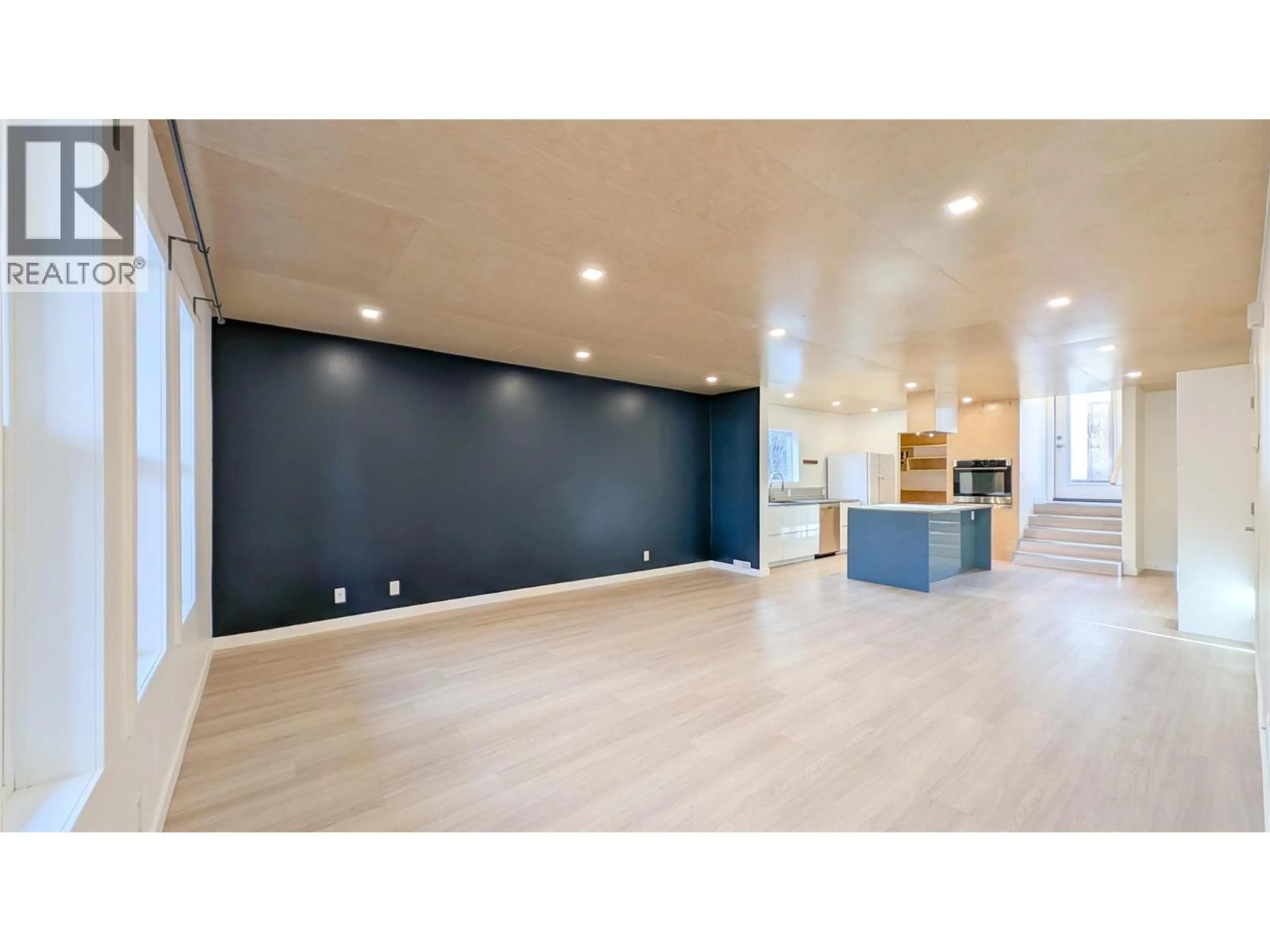 Unknown for 291/293 KIMBROOK CRESCENT, Kimberley British Columbia V1A3B1