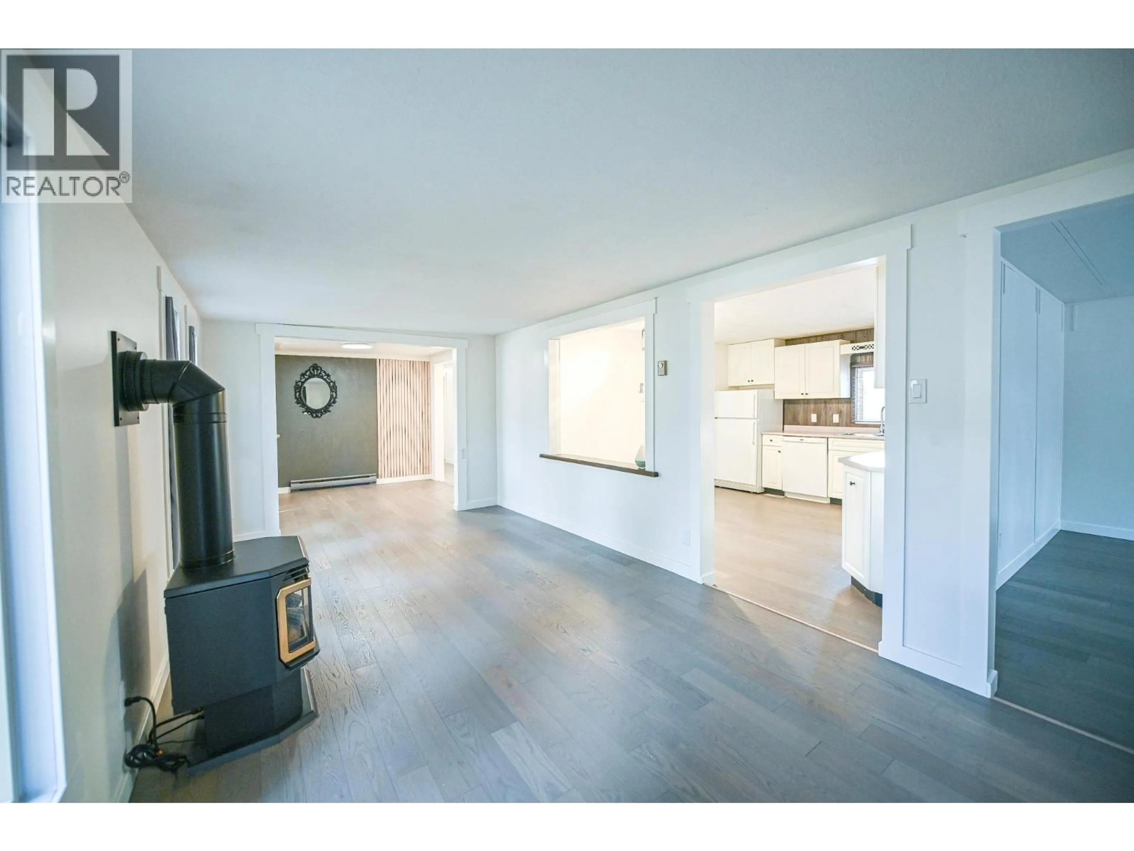 Unknown for 4982 SPRUCE AVENUE, Canal Flats British Columbia V0B1B0