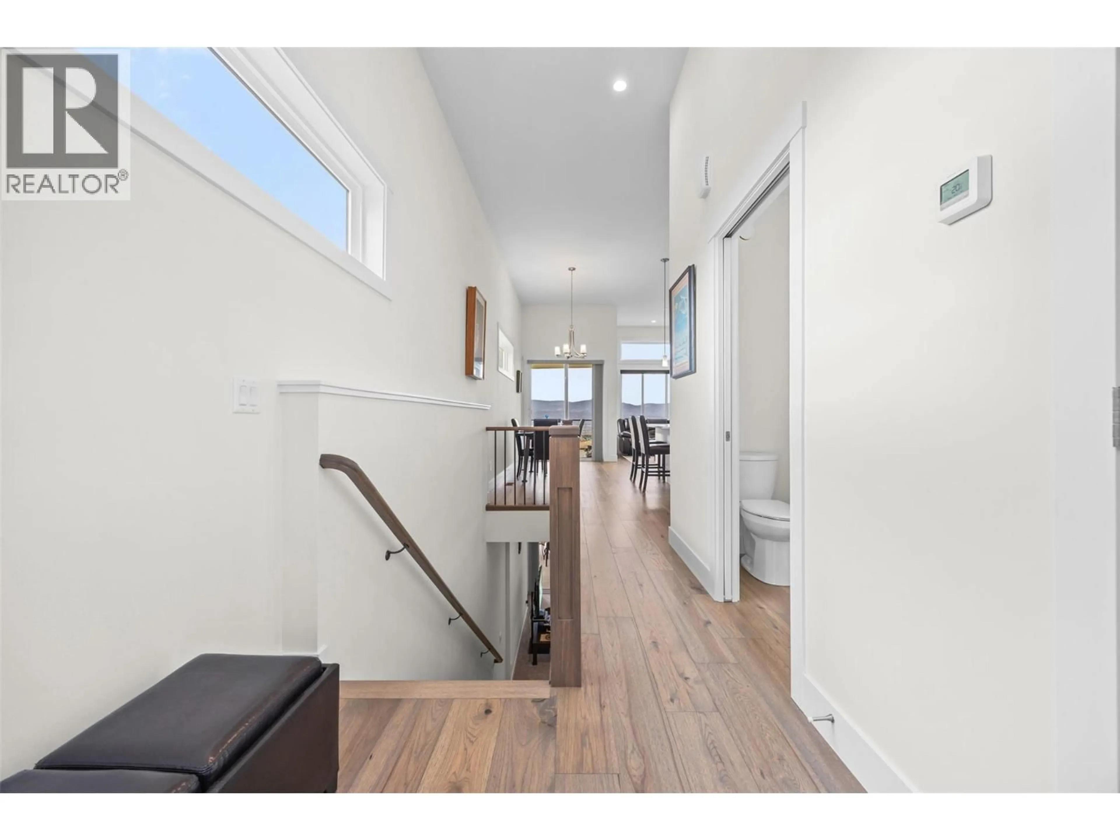 Indoor entryway for 1436 TOWER RANCH DRIVE, Kelowna British Columbia V1P1T8