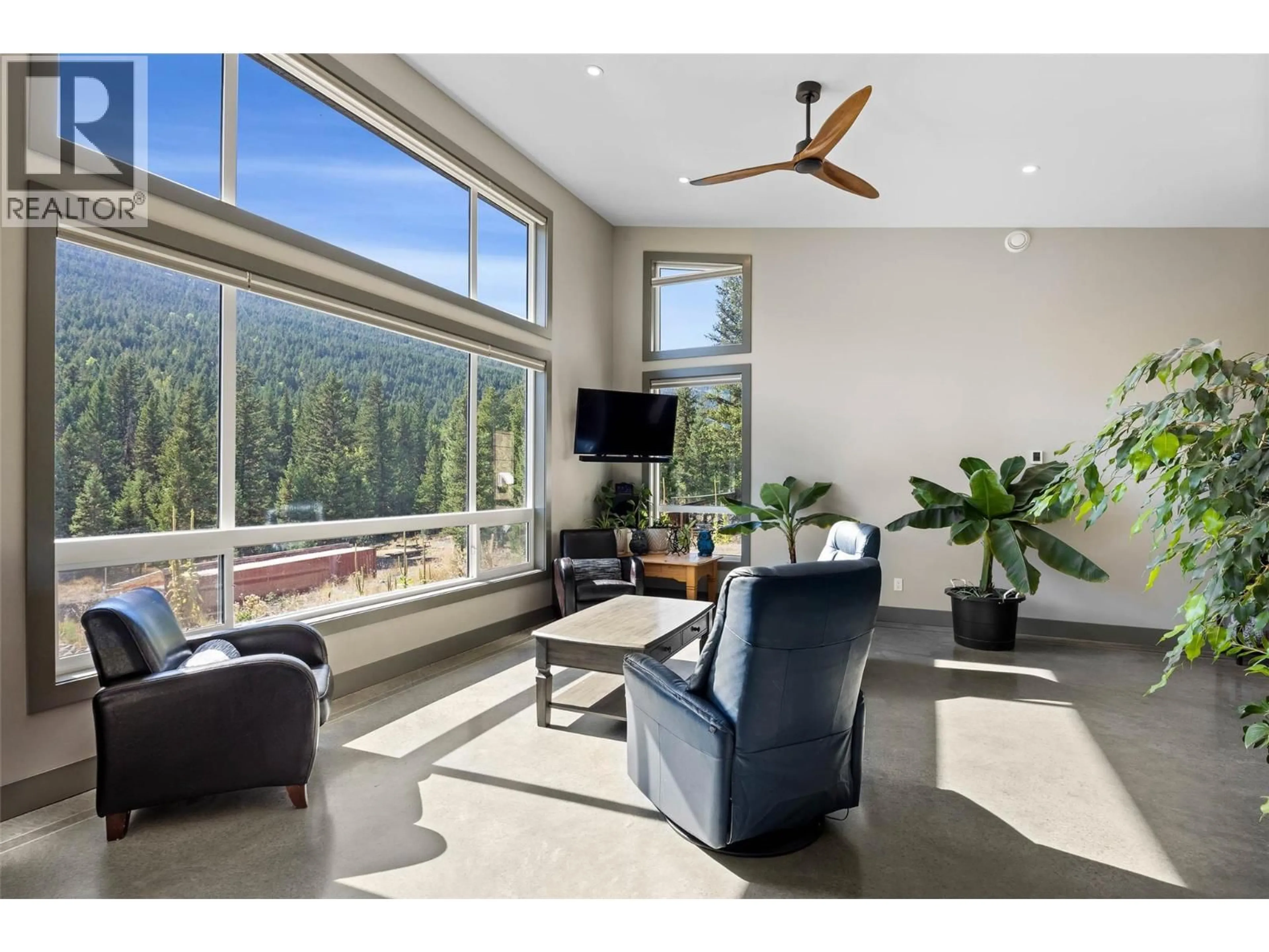 Living room with furniture, unknown for 10076 TRANQUILLE-CRISS CREEK ROAD, Kamloops British Columbia V1S0B3