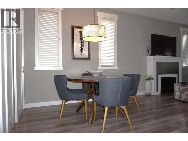 914 - 900 BIGHORN BOULEVARD, Radium Hot Springs 5