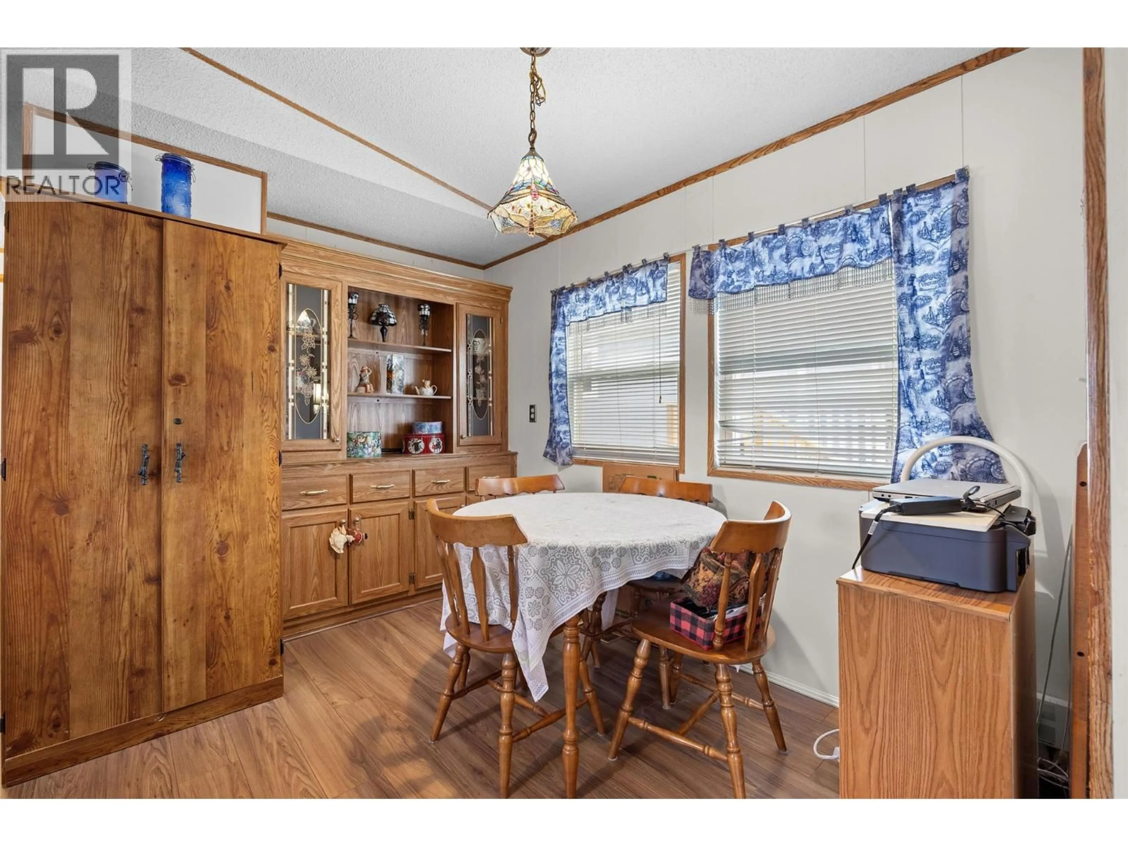Dining room, wood/laminate floor for 4 - 3270 SHANNON LAKE ROAD, West Kelowna British Columbia V4T2N2