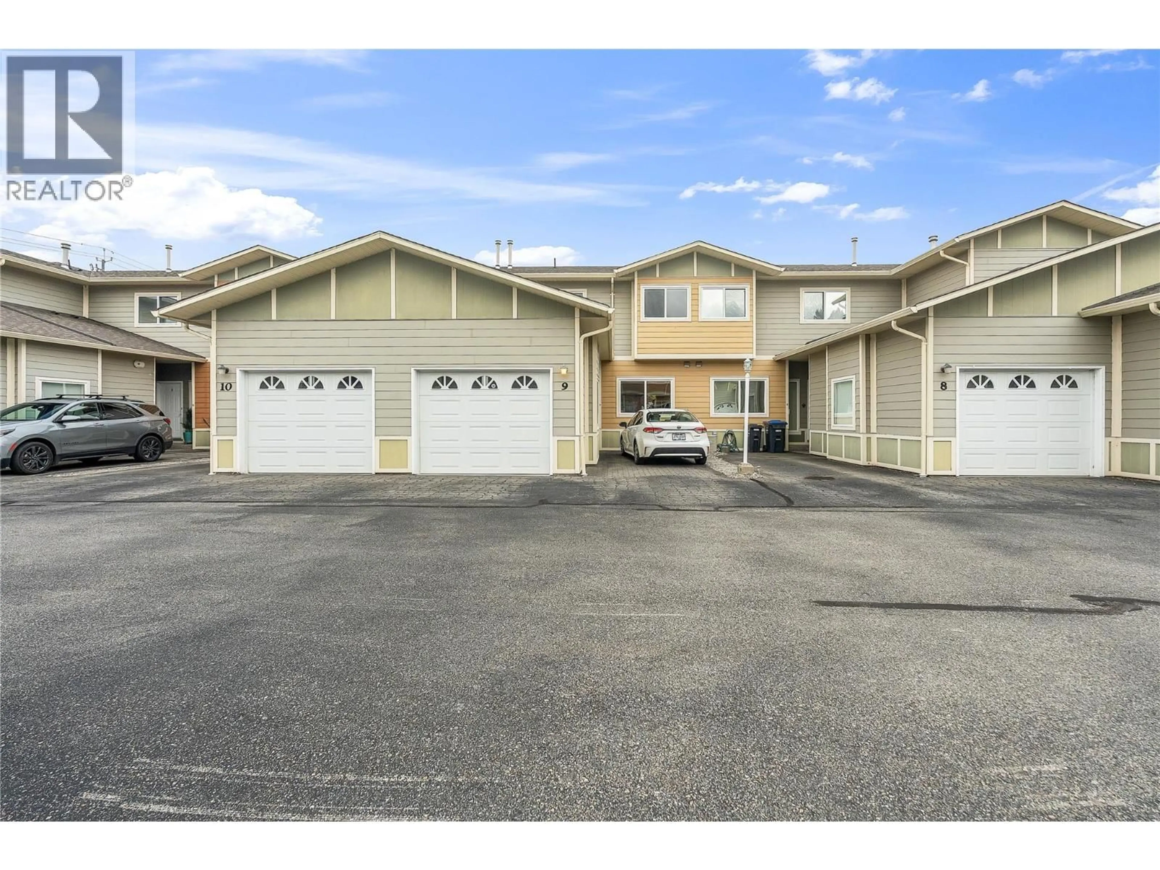 Indoor garage for 9 - 148 ROY AVENUE, Penticton British Columbia V2A3M9