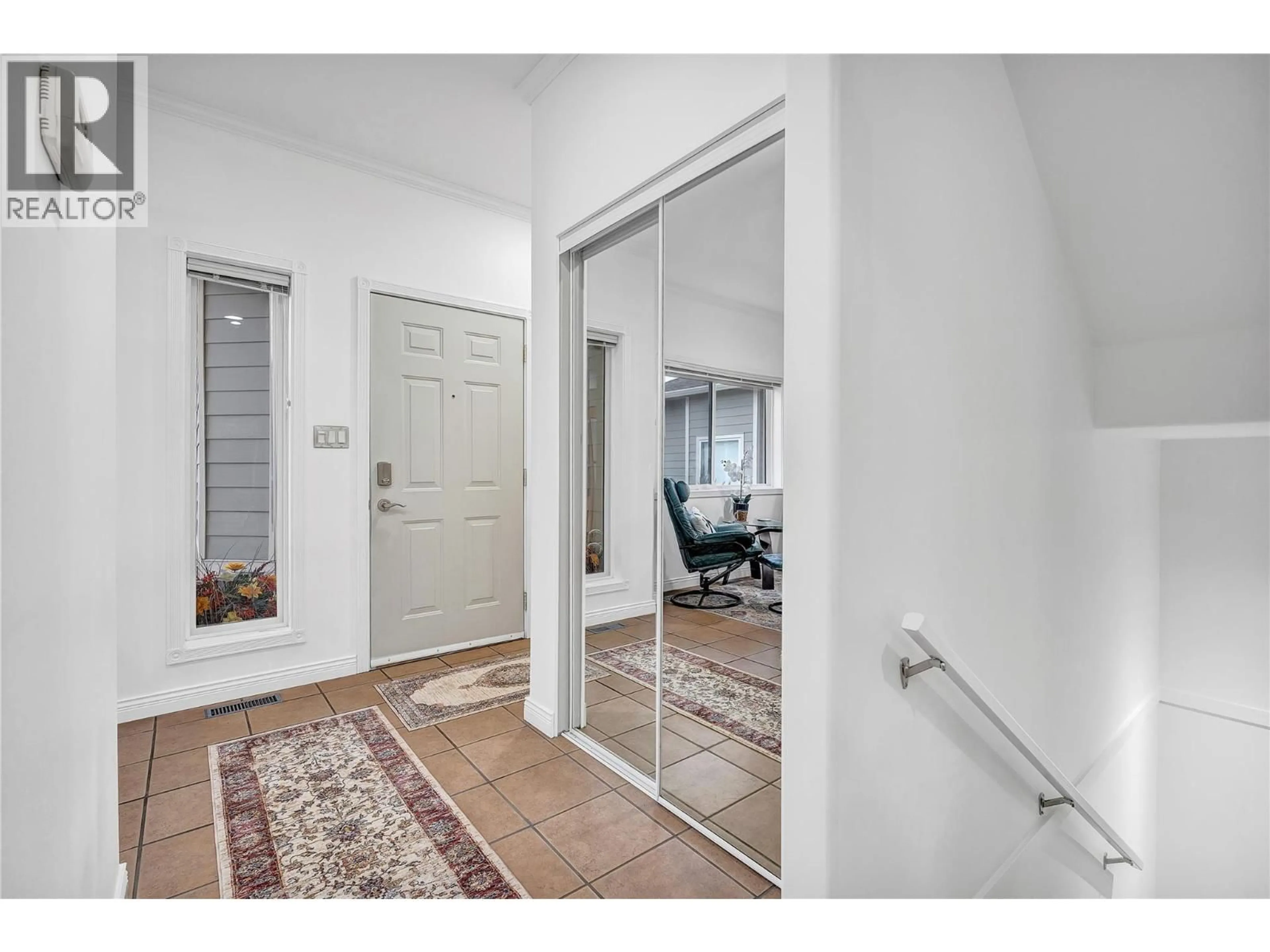 Indoor entryway for 9 - 148 ROY AVENUE, Penticton British Columbia V2A3M9