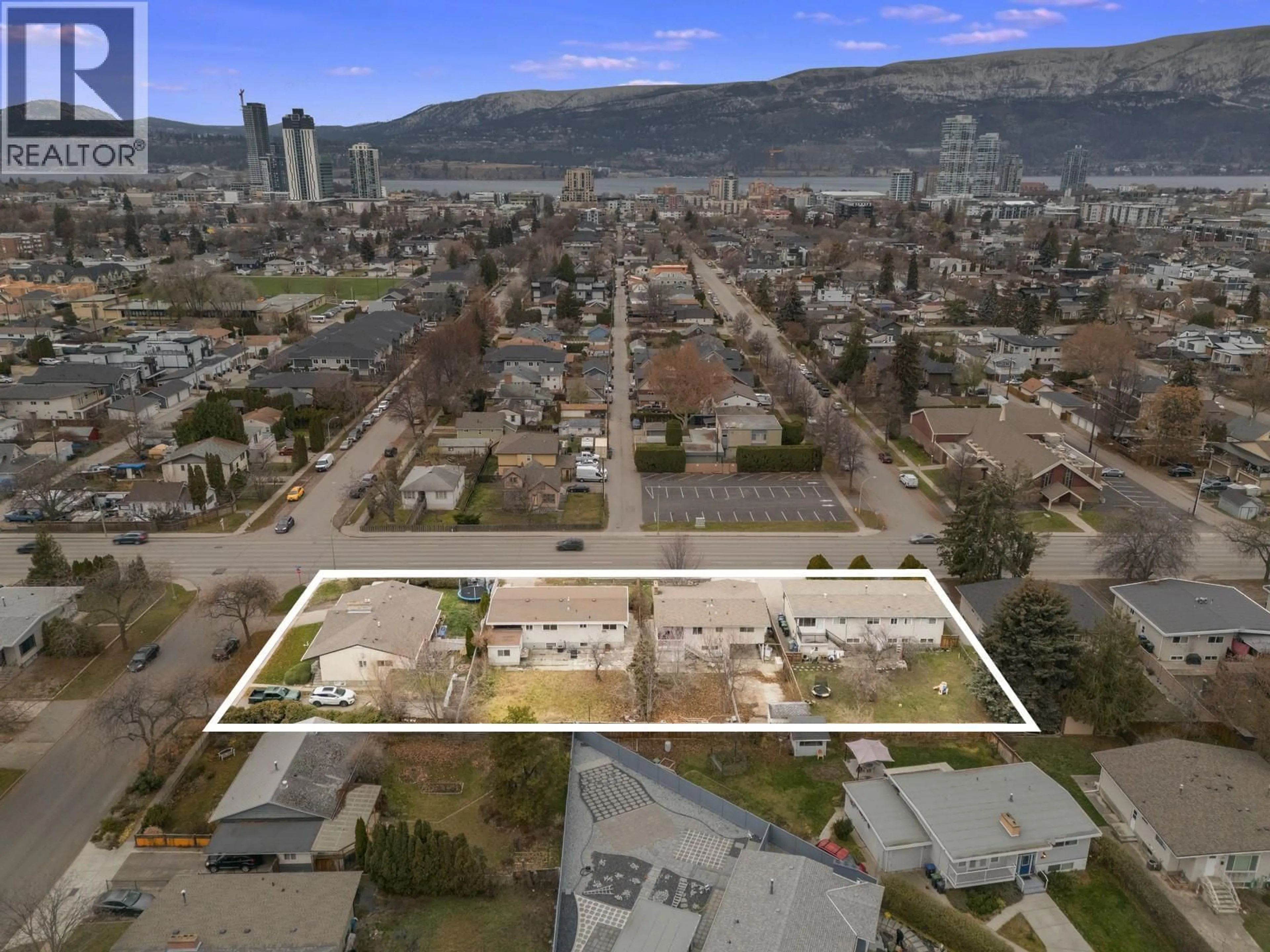 A pic from outside/outdoor area/front of a property/back of a property/a pic from drone, unknown for 1395 GORDON DRIVE, Kelowna British Columbia V1Y3E9