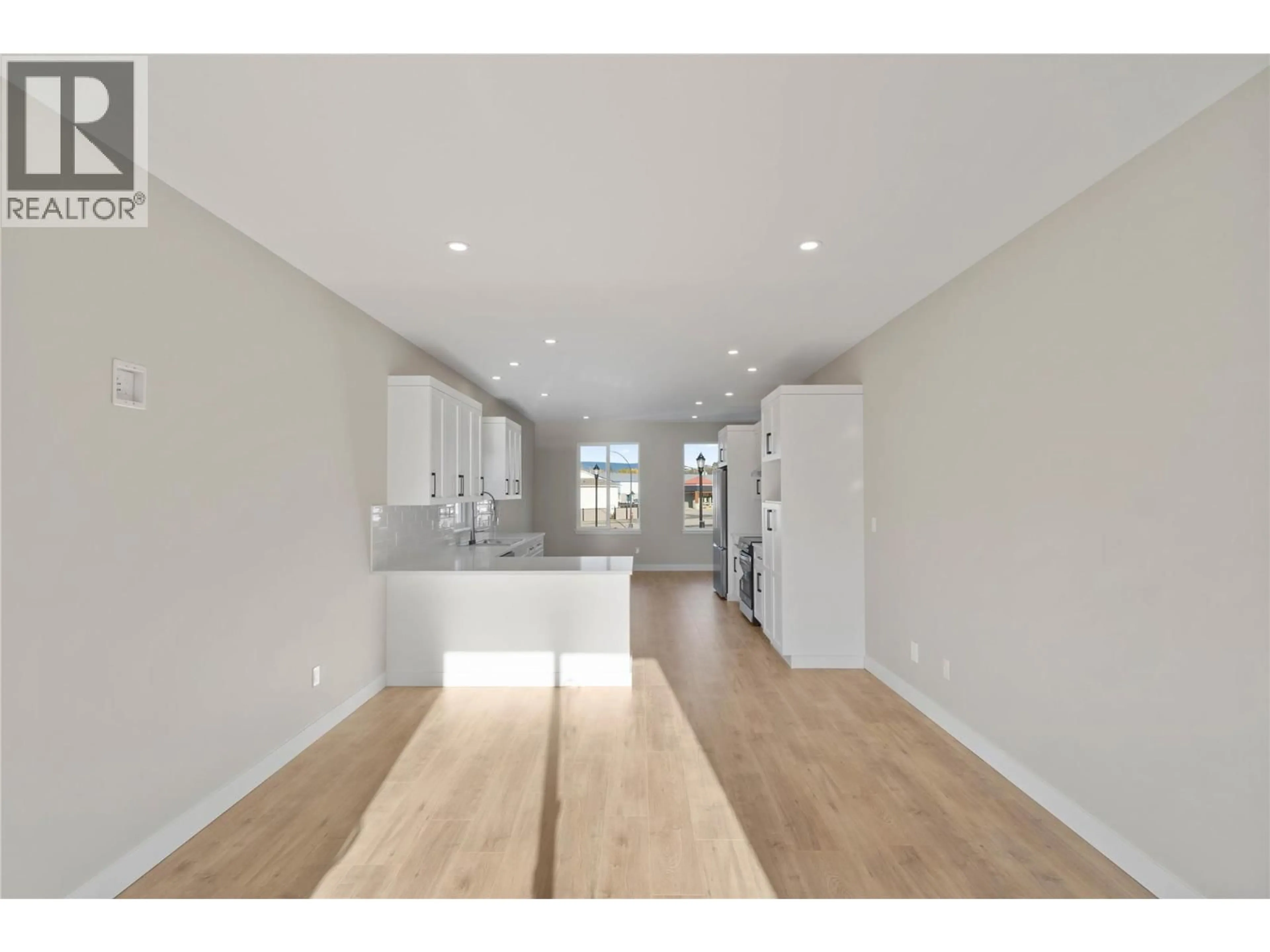 Open concept kitchen, unknown for 300 BROOKE DRIVE, Chase British Columbia V0E1M0