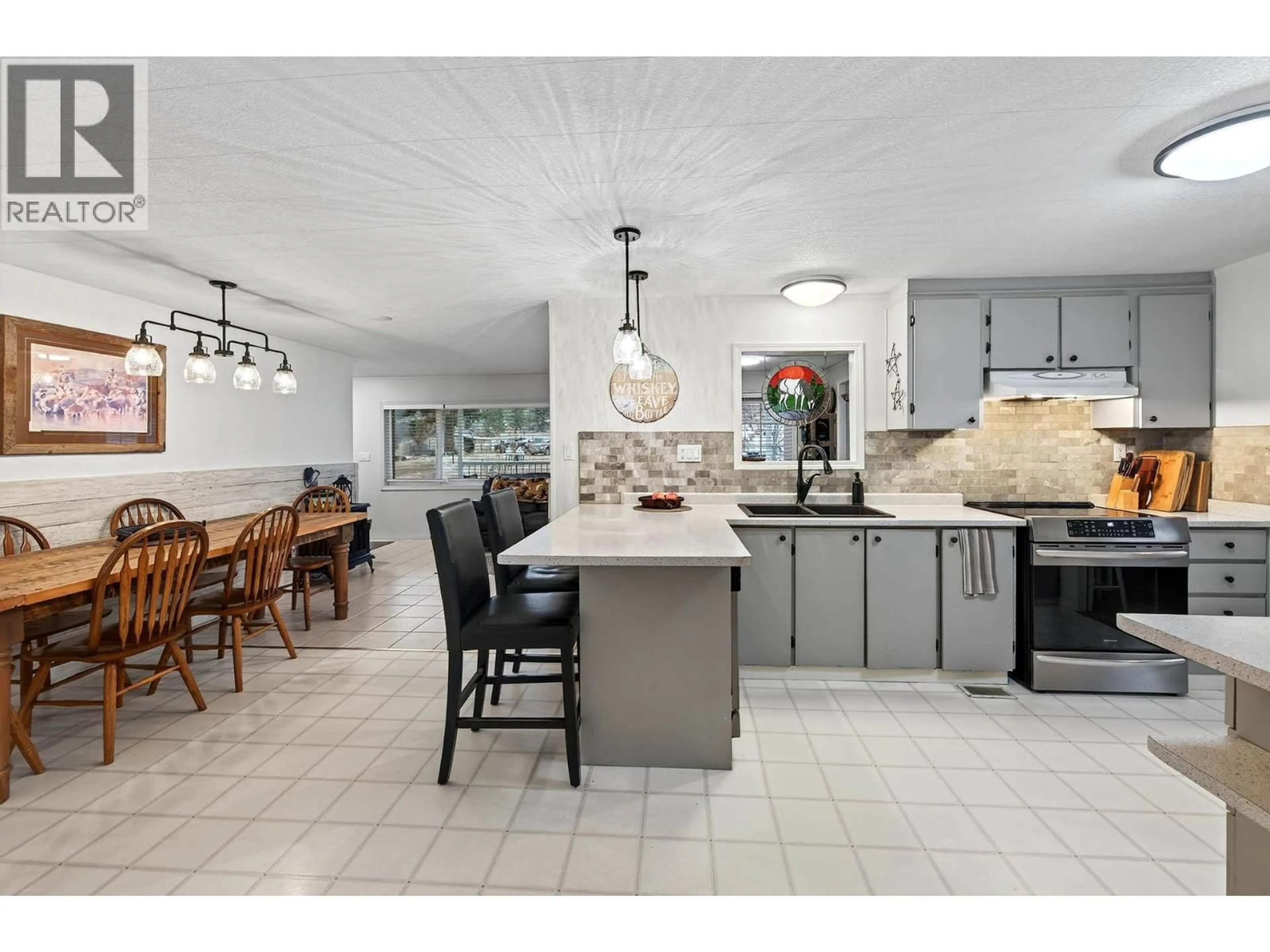 Open concept kitchen, ceramic/tile floor for 1528 LAVEAU ROAD, Kamloops British Columbia V0E2P0