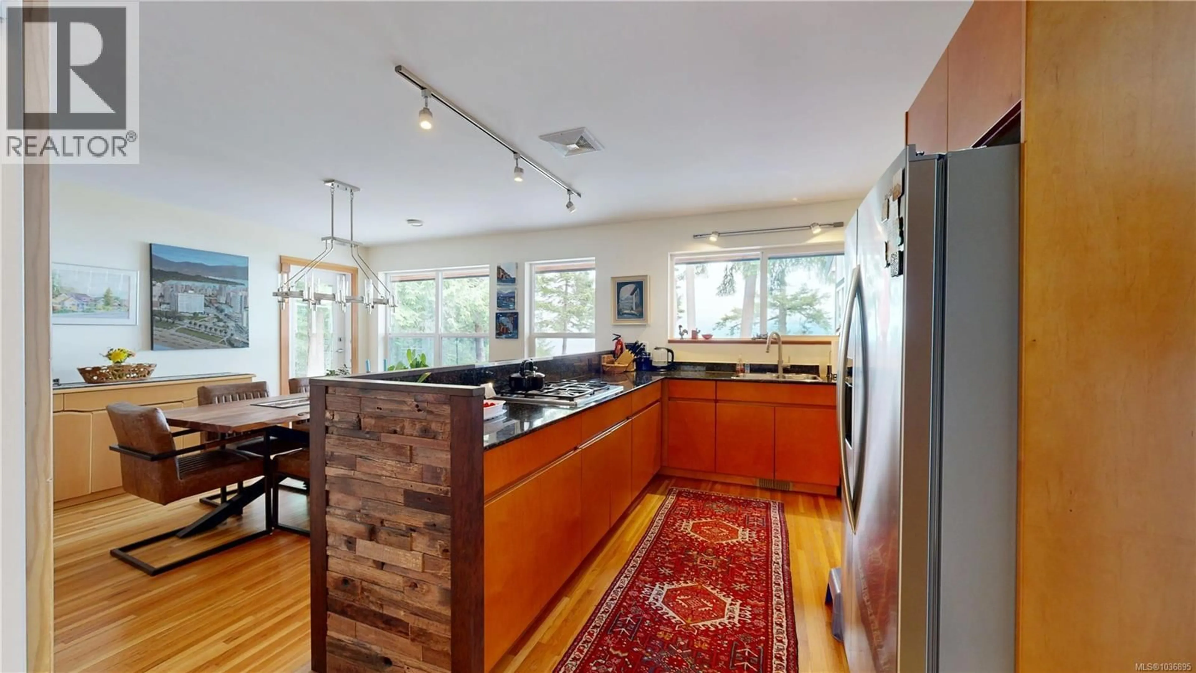 Open concept kitchen, unknown for 671 HORSESHOE ROAD, Gabriola Island British Columbia V0R1X3