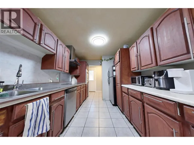 1237 32ND  S AVENUE, Erickson 5