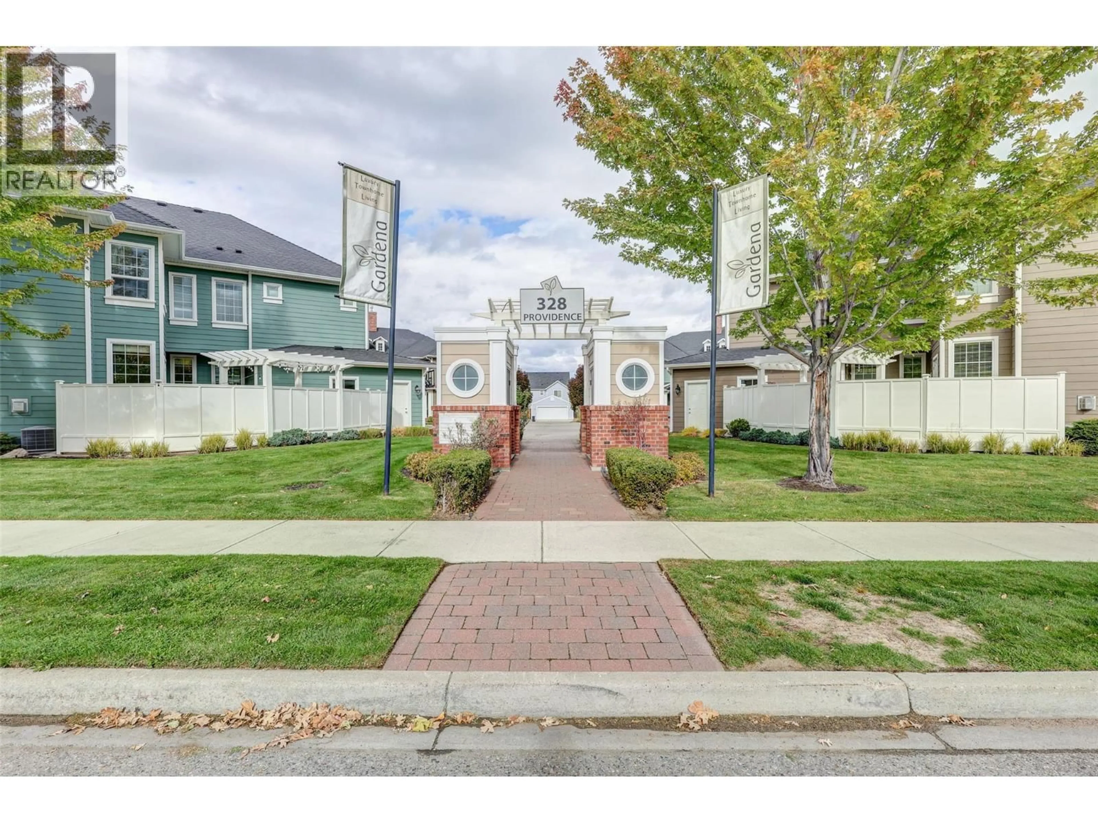 Unknown for 6 - 328 PROVIDENCE AVENUE, Kelowna British Columbia V1W5A5