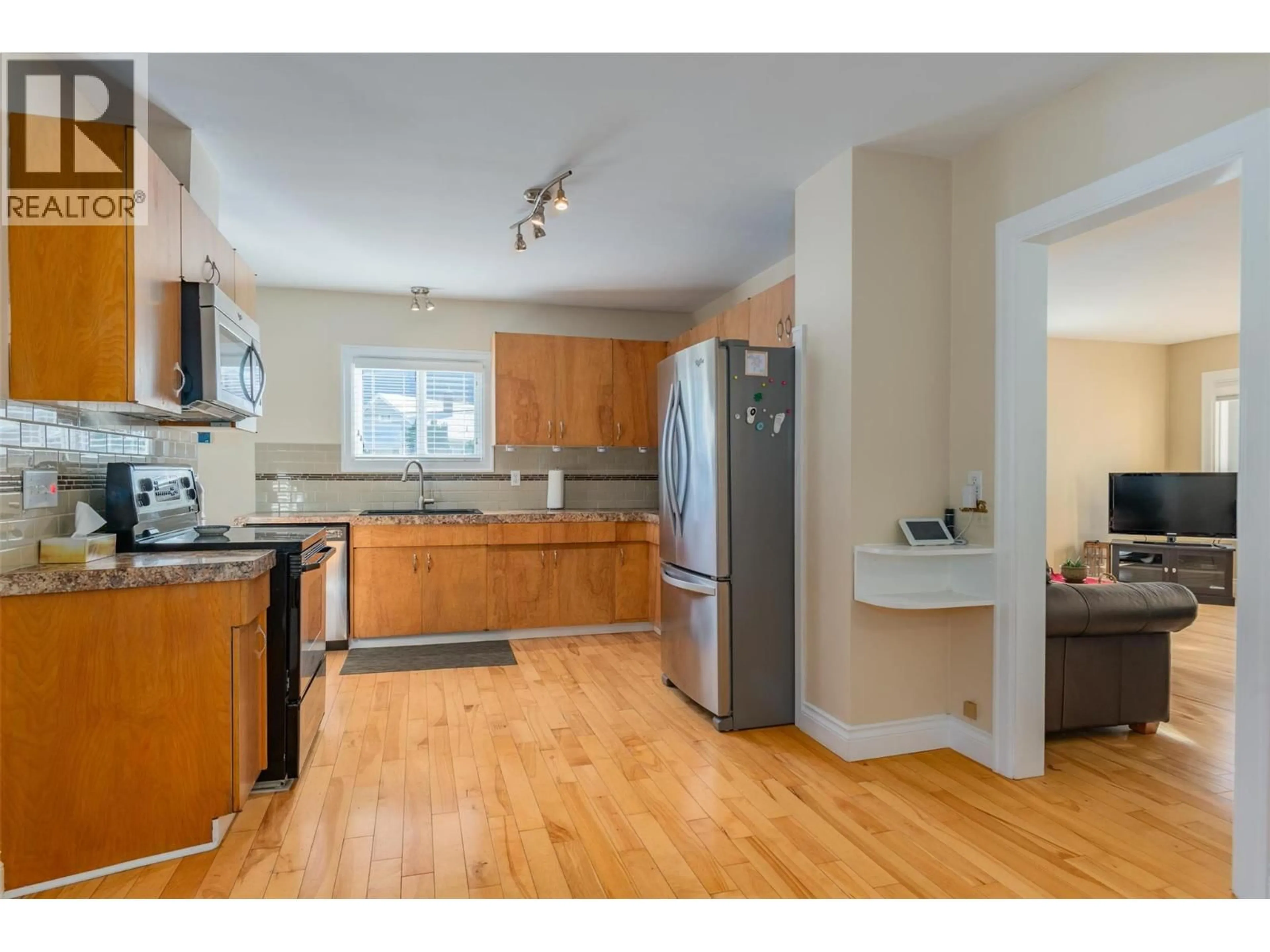 Unknown for 1631 FIFTH AVENUE, Trail British Columbia V1R1V1