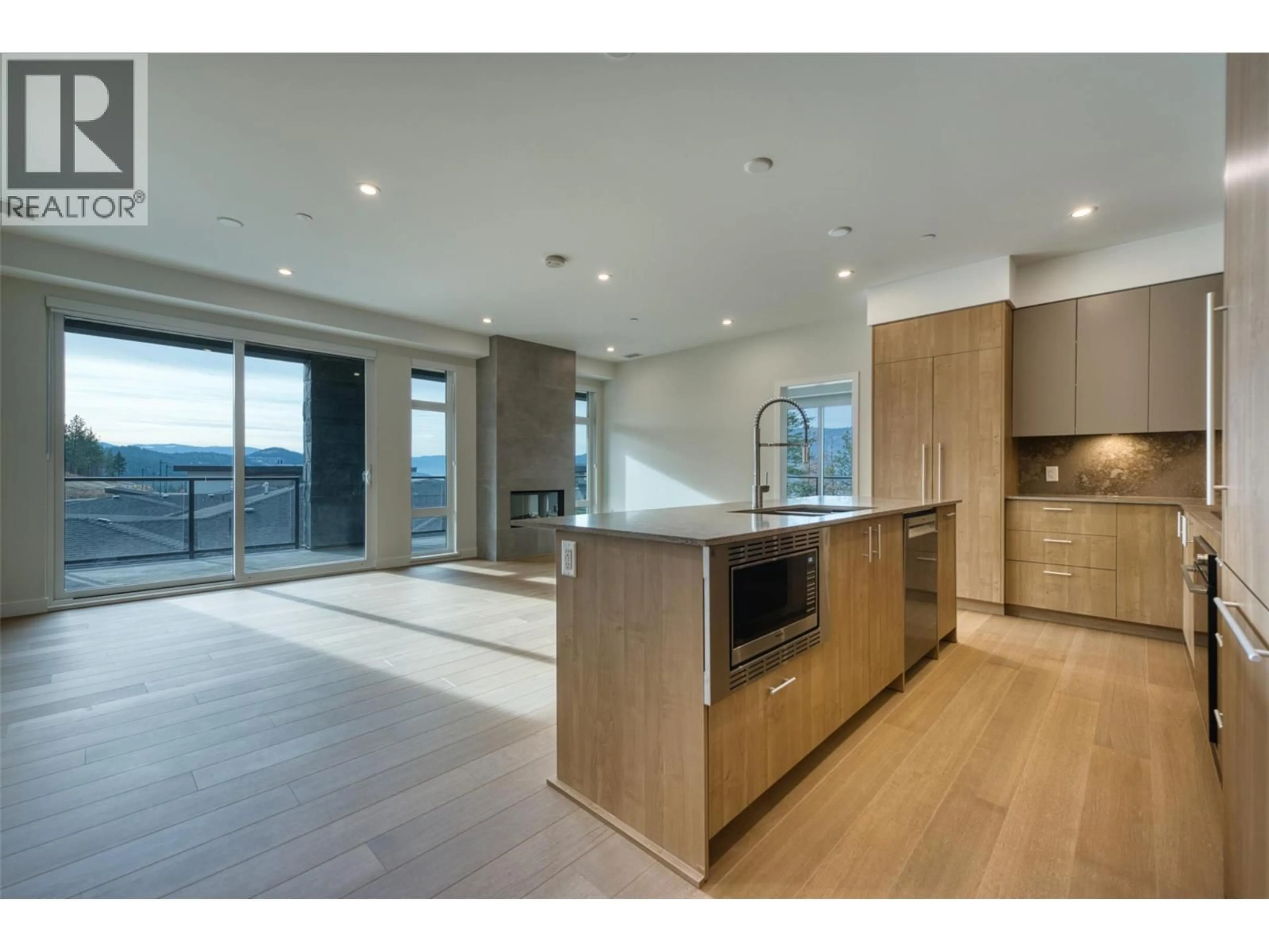 Open concept kitchen, unknown for 205 - 9652 BENCHLAND DRIVE, Lake Country British Columbia V4V0C4