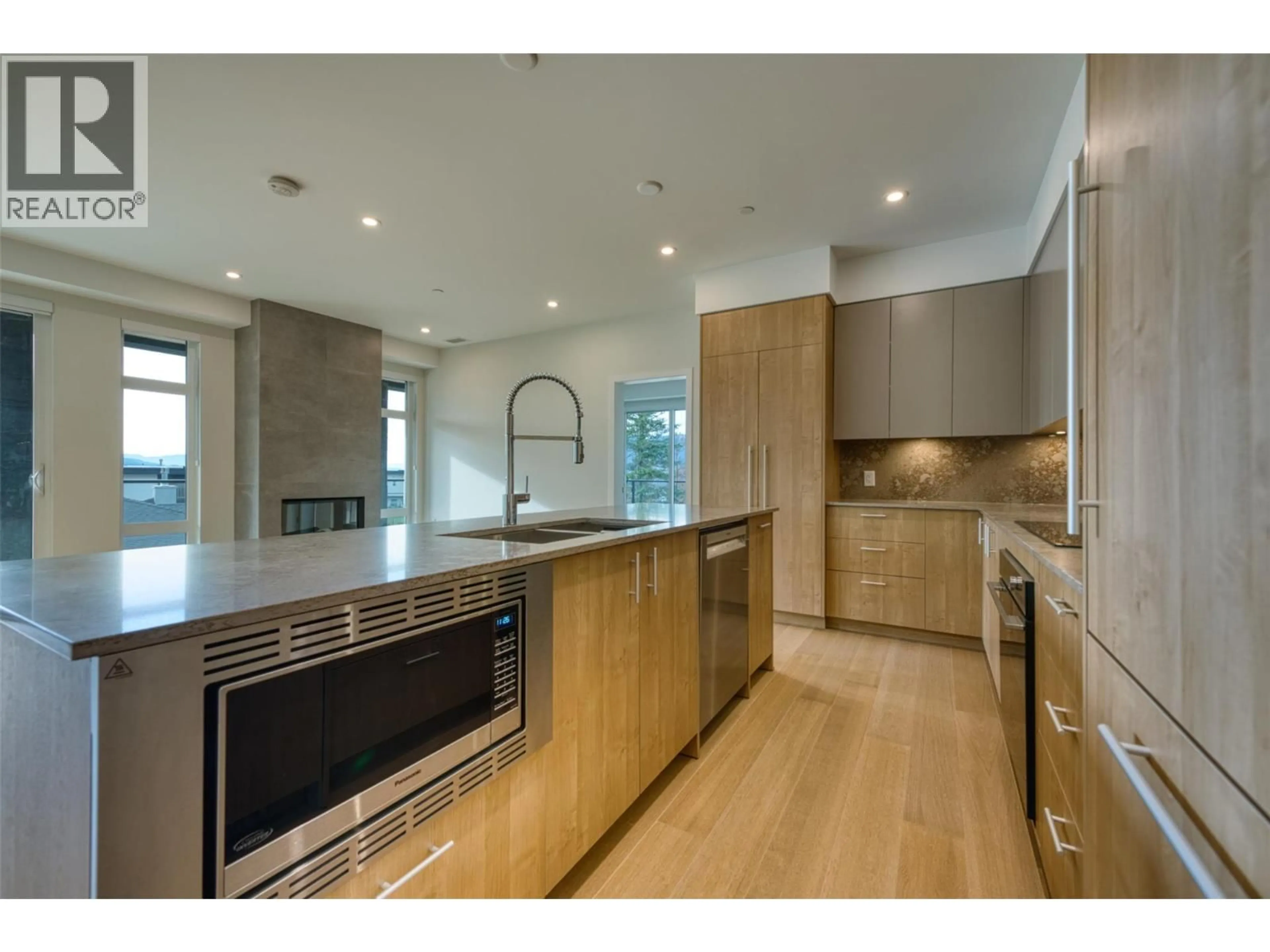 Open concept kitchen, unknown for 205 - 9652 BENCHLAND DRIVE, Lake Country British Columbia V4V0C4