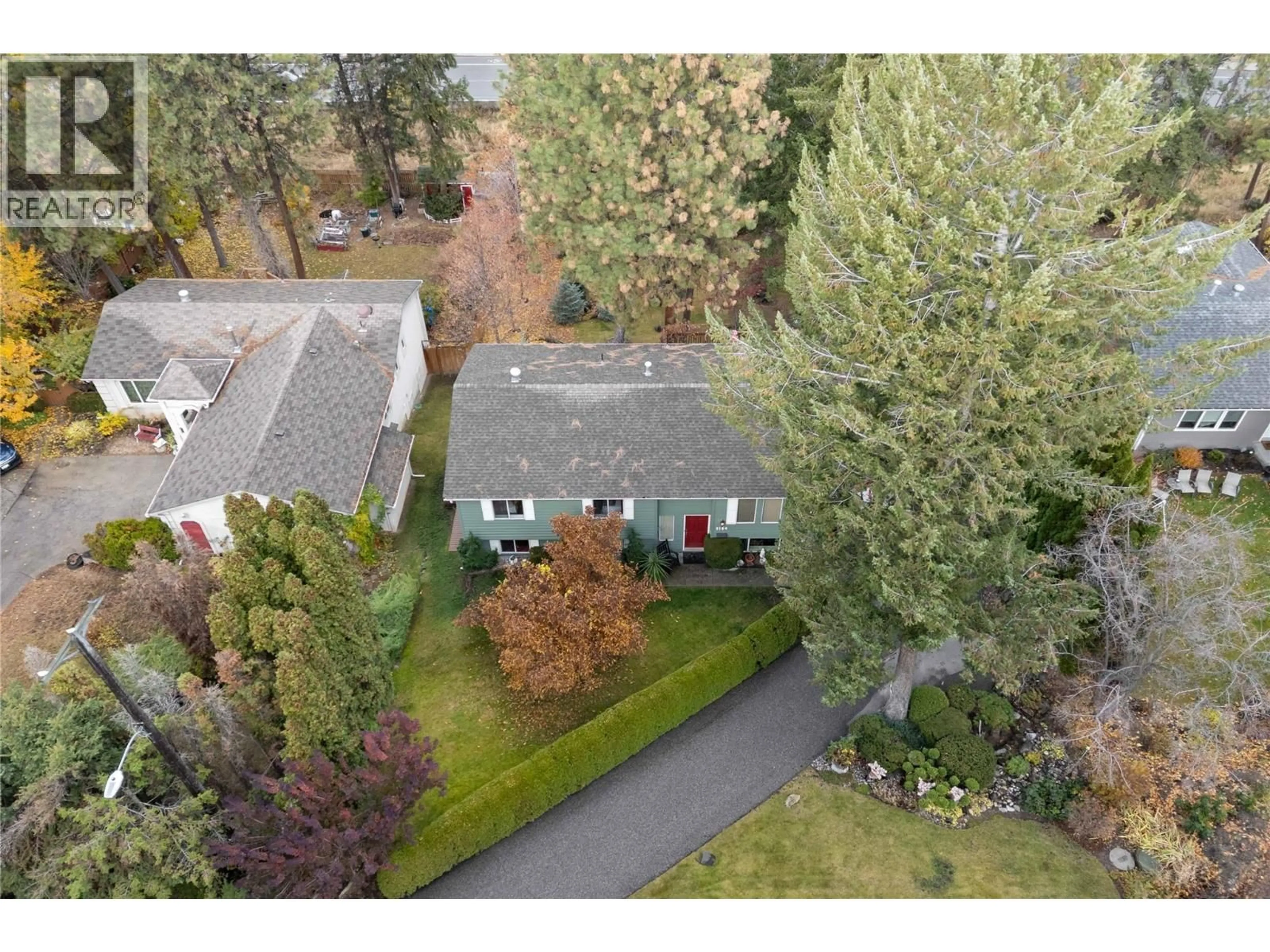 A pic from outside/outdoor area/front of a property/back of a property/a pic from drone, unknown for 2164 TOMAT AVENUE, West Kelowna British Columbia V1Z3C5