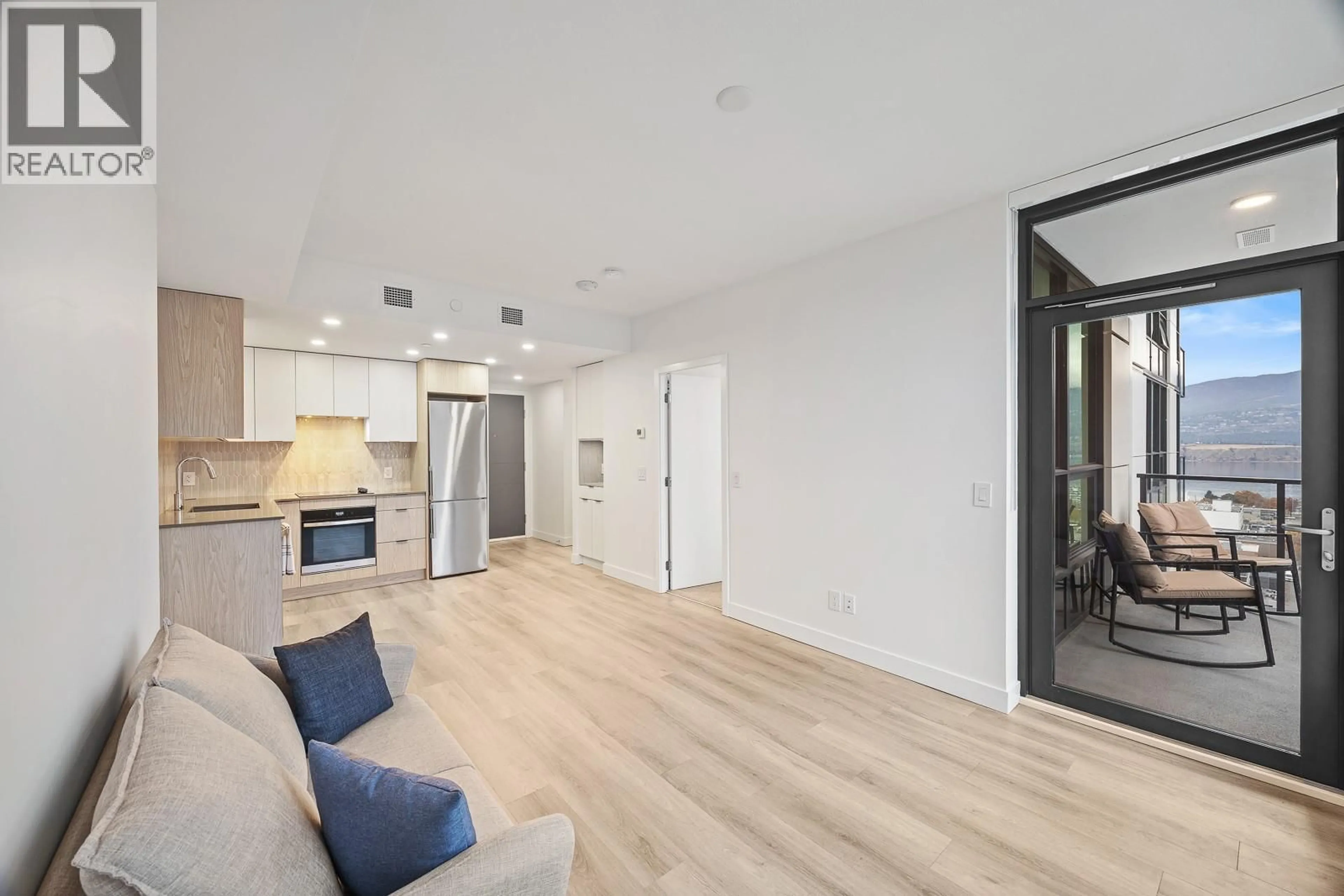 A pic of a room for 1709 - 1488 BERTRAM STREET, Kelowna British Columbia V1Y0M6