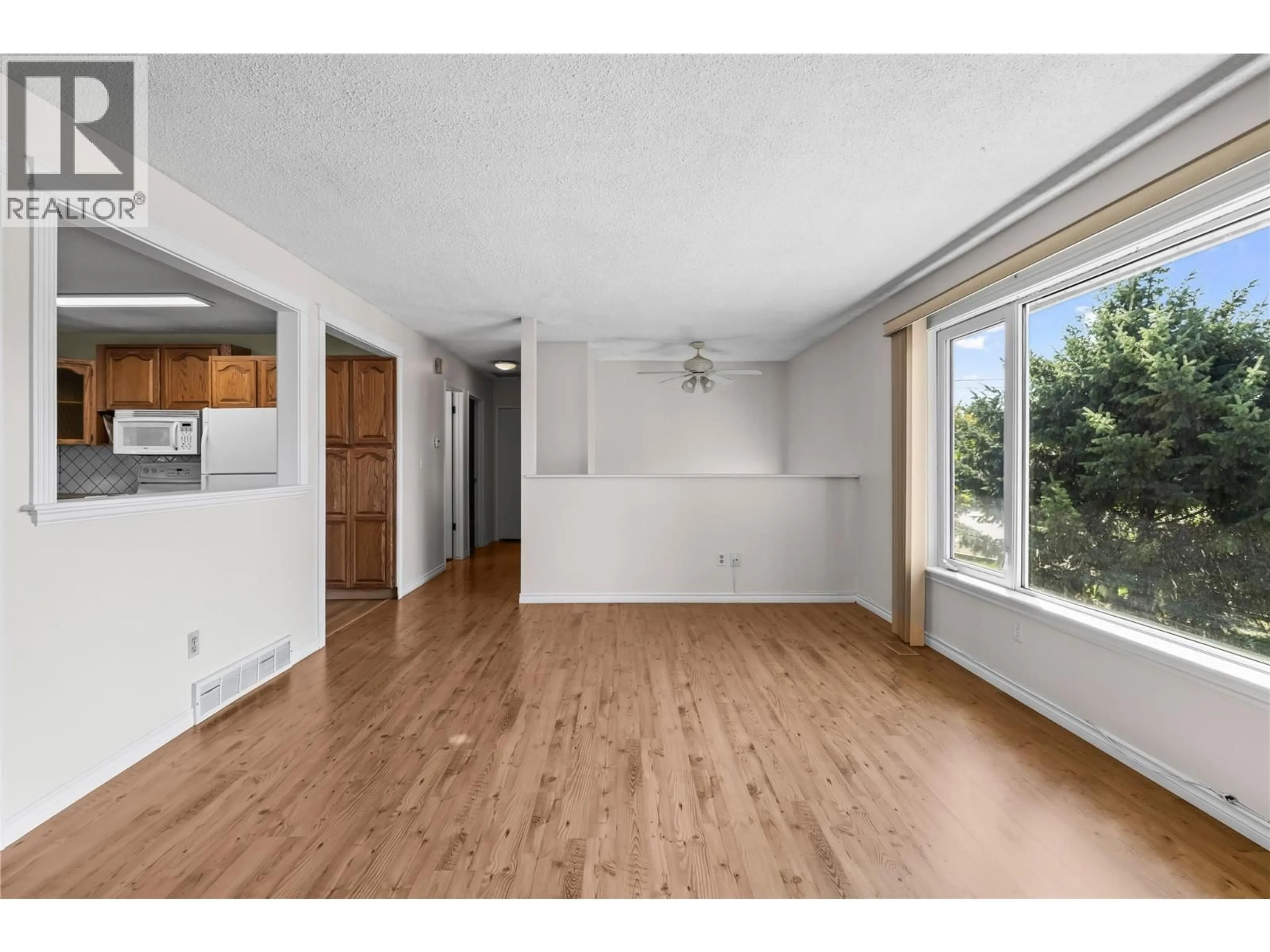 A pic of a room for 235 KRIESE ROAD, Kelowna British Columbia V1X4Y2