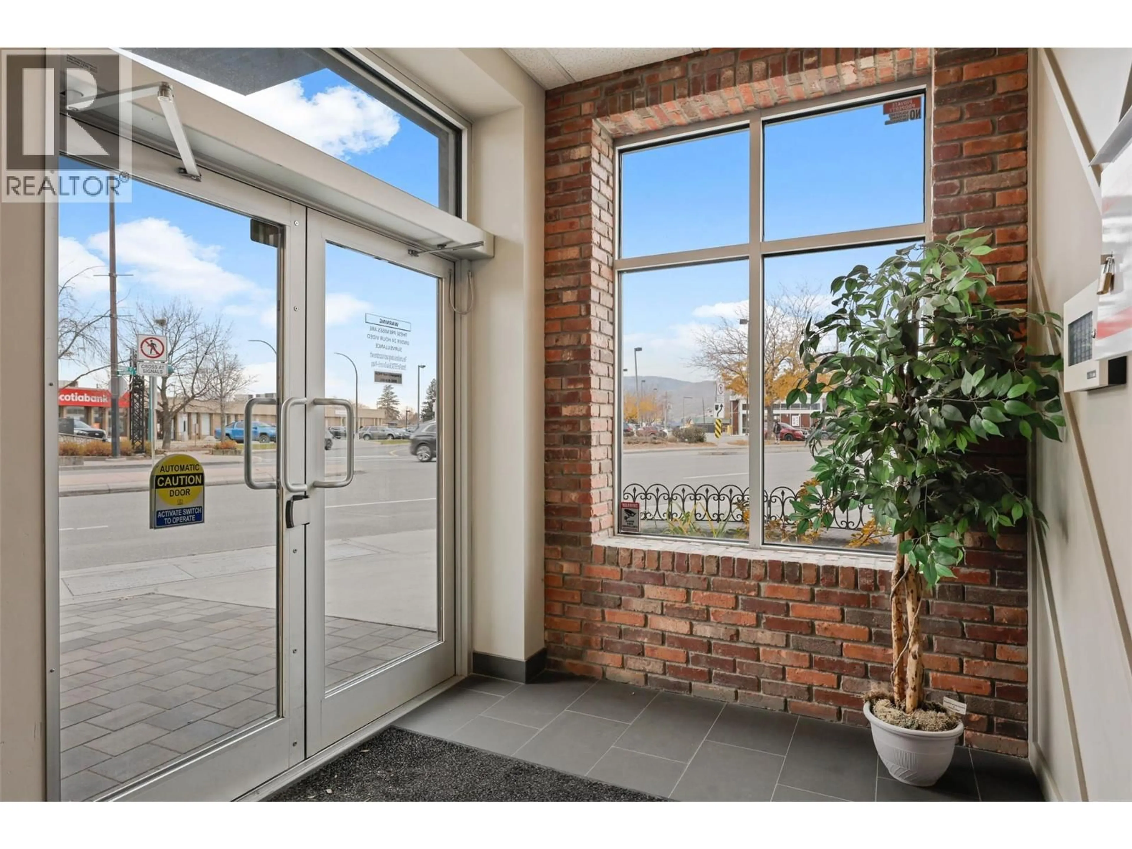 Indoor entryway for 403 - 766 TRANQUILLE ROAD, Kamloops British Columbia V2B3J2